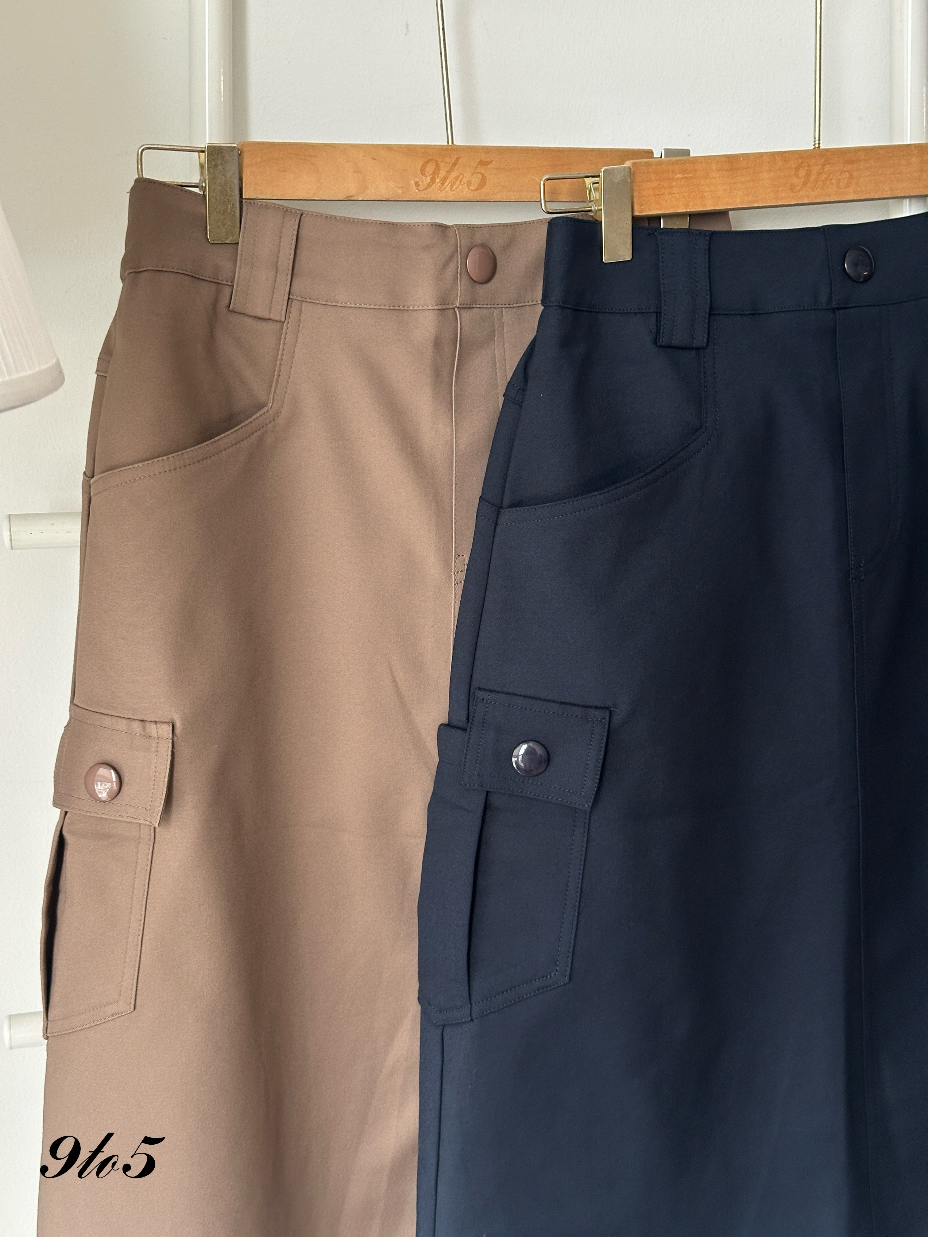 S1870 A Line Mid Skirt - Blue & Brown