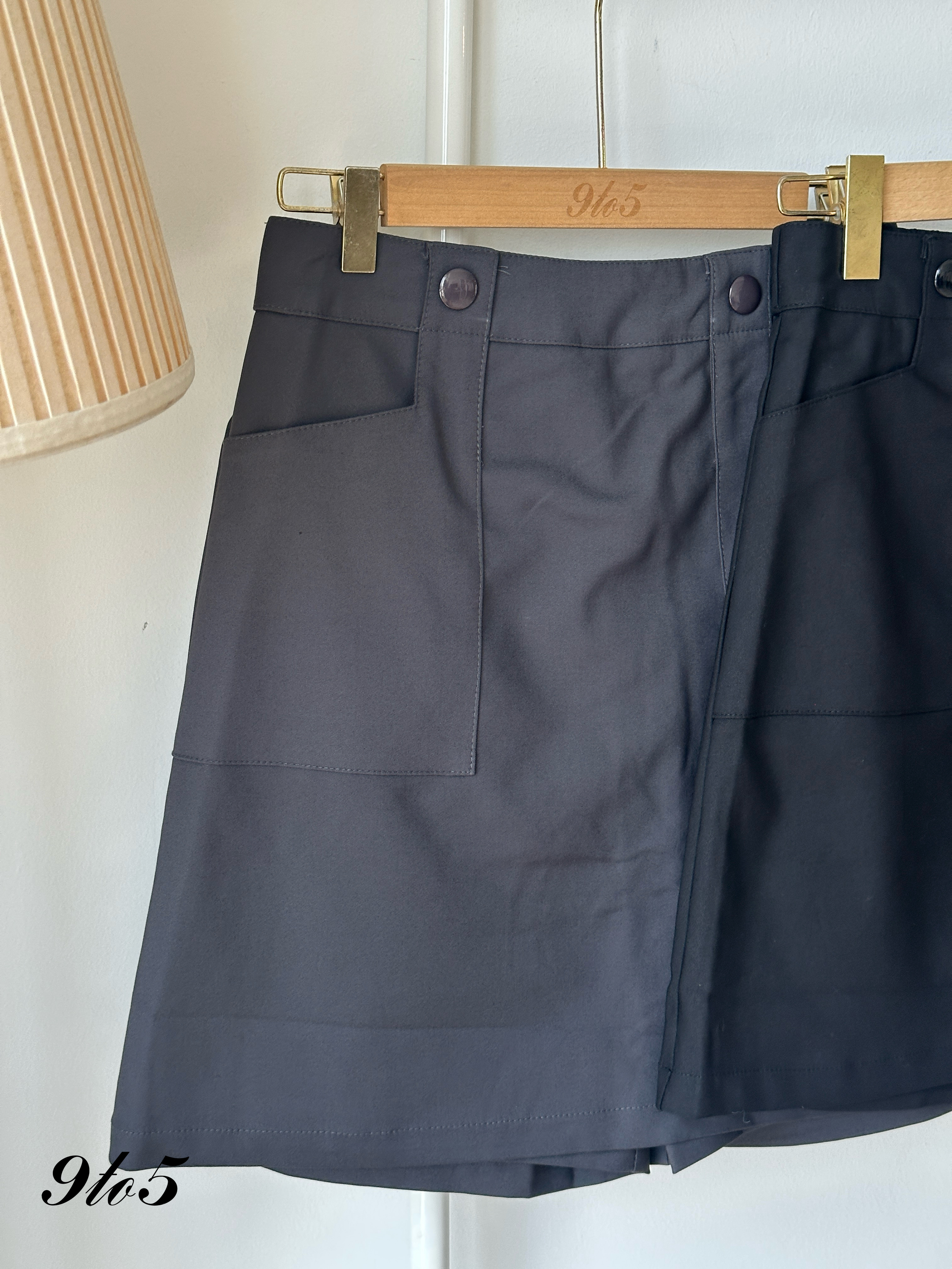 S1852 A Line Skort - Black & Grey