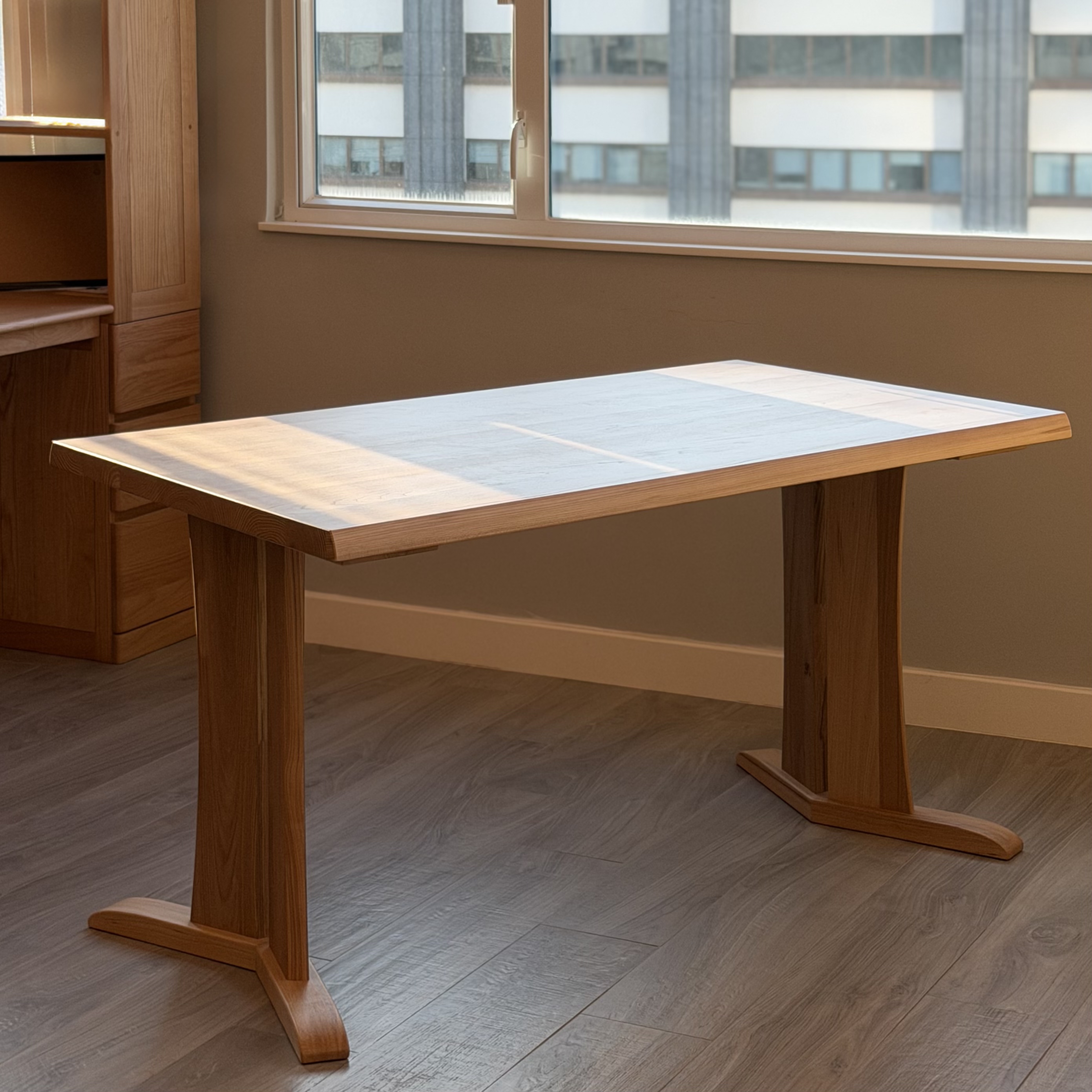 新品推介KOBE Dining Table
