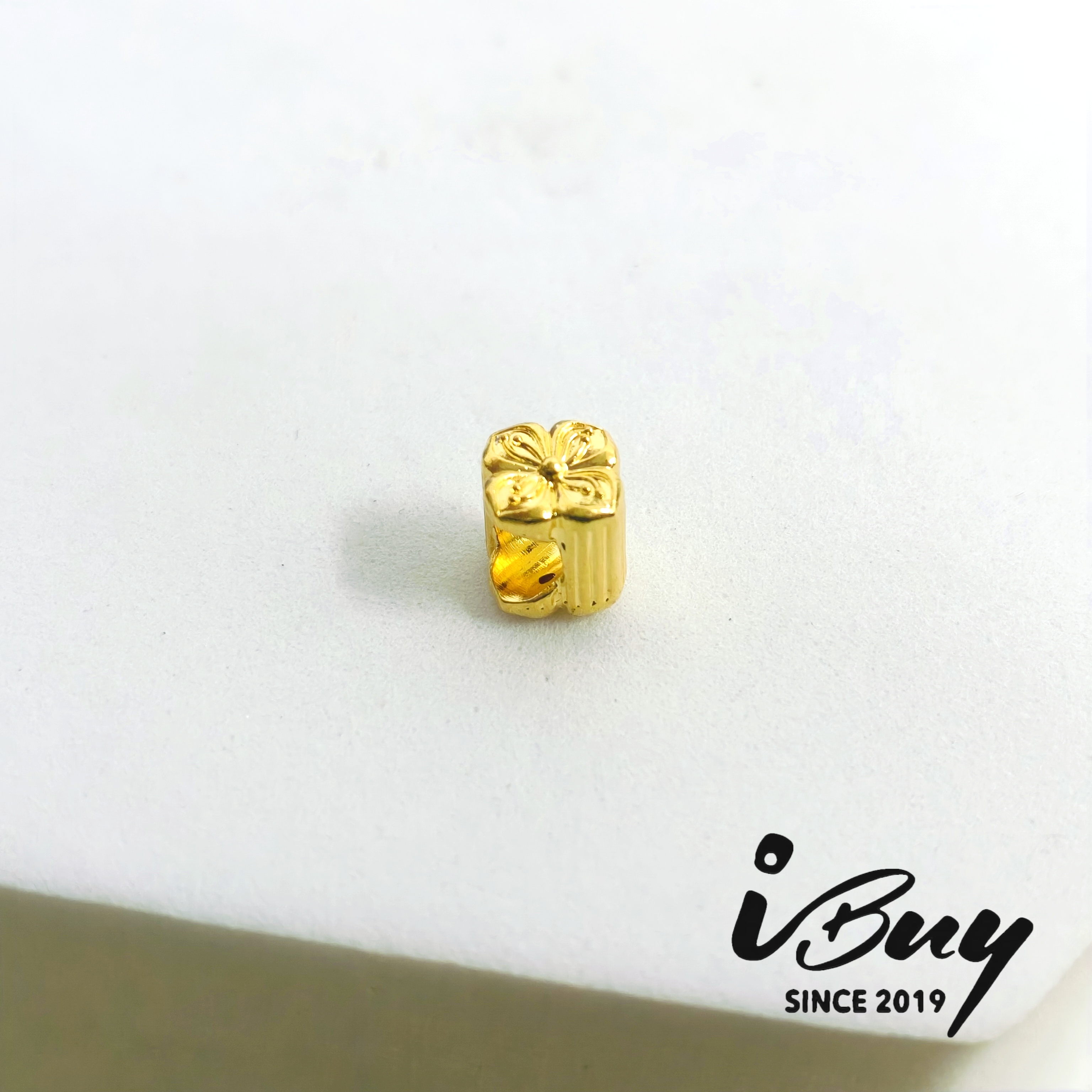 916 HARD GOLD 4 PETAL FLOWER BEAD 916 硬金 四瓣花串咀