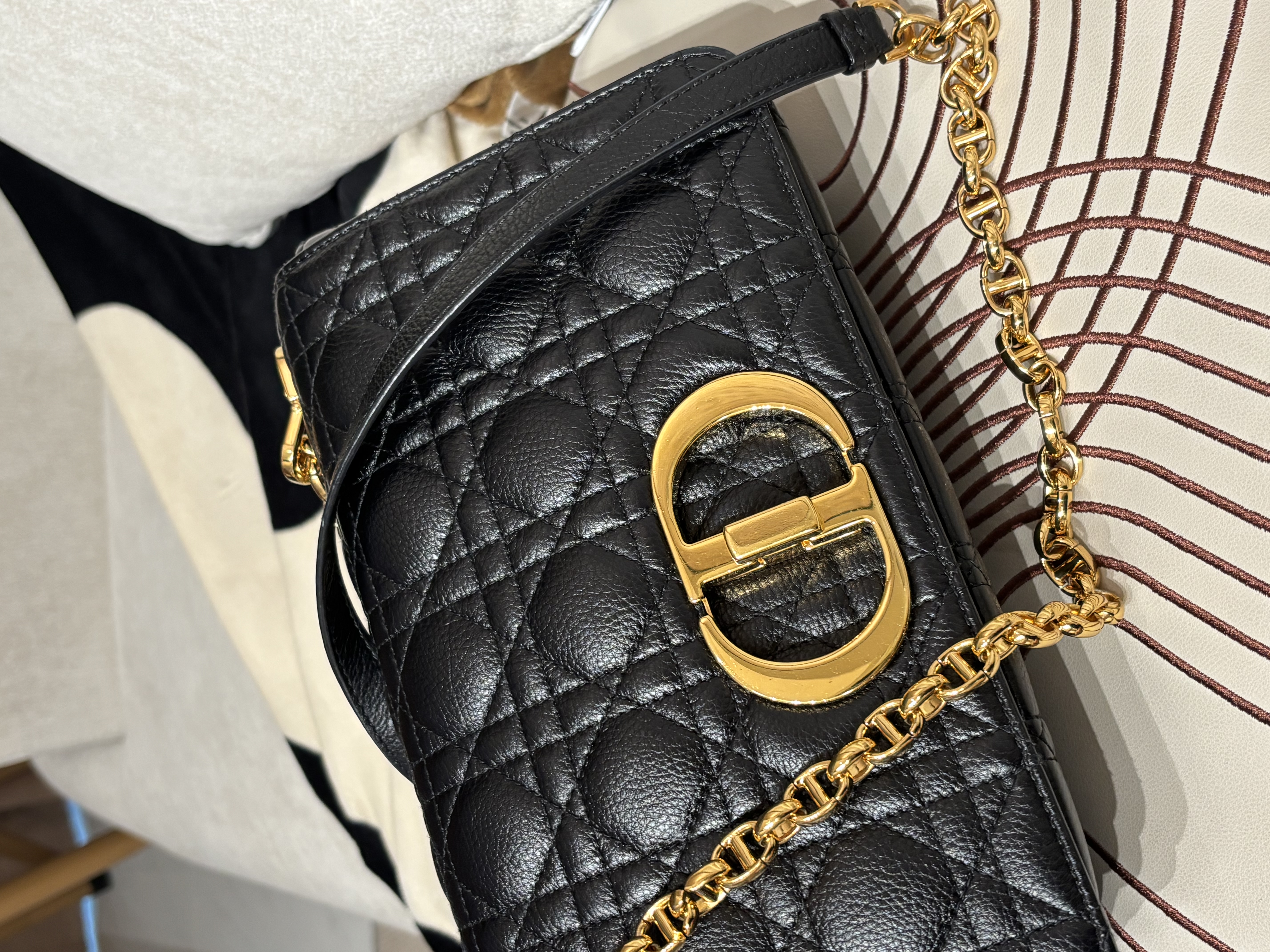 Dior Caro Medium Calfskin 100%Authentic, 95%New ✅Dust bag