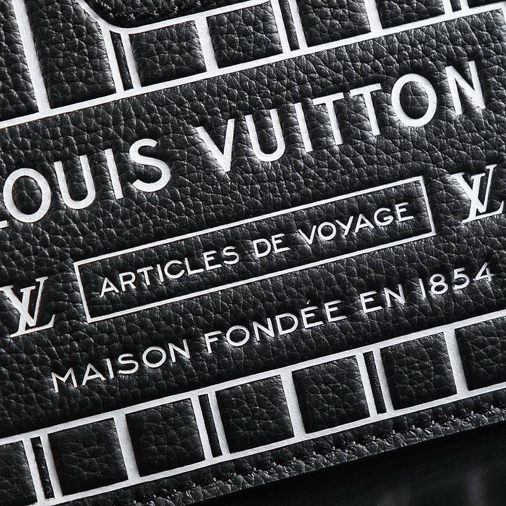 𝐍𝐄𝐕𝐄𝐑𝐅𝐔𝐋𝐋 𝐈𝐍𝐒𝐈𝐃𝐄 𝐁𝐁芯片菱形跳动码系列👜✨ 上市的第一天就处于断货王， 老花经典元素搭配上百搭进口颗粒牛皮，正反两用🔥再次刷新一款热门大爆款，强烈推荐必入的高颜值！上身一秒爱上，实用性超强，颜值还属于耐造耐看百搭，史上最实用且高颜值的爆款之王！ 五金材质：厚镀纯钢五金 皮料材质：法国原厂皮面料【芯片版】 尺寸详情：𝟏𝟔.𝟓*𝟏𝟏*𝟐𝟔.𝟓𝐜𝐦