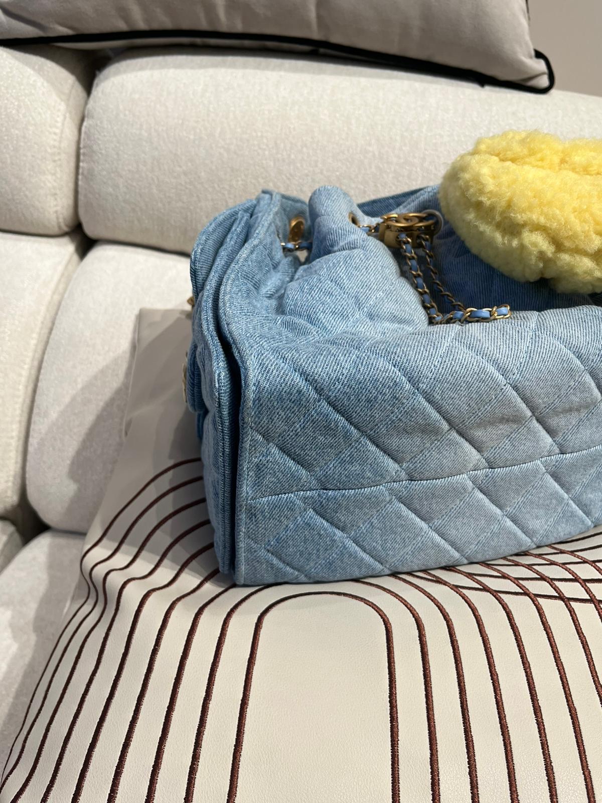 Chanel 25 Small 洗水牛仔金扣Hobo Bag 100%Authentic, 98%New ✅晶片✅Dust bag✅Box 