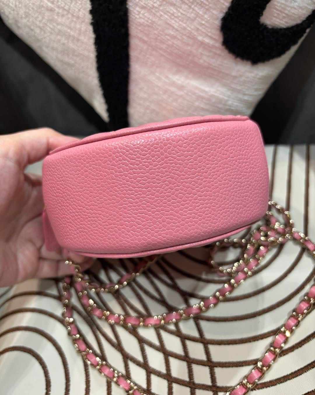 CHANEL ROUND BAG WITH CHAIN 山茶花荔枝牛皮圓餅 100%Authentic ,98%new ✅29CARD✅dust bag✅box 