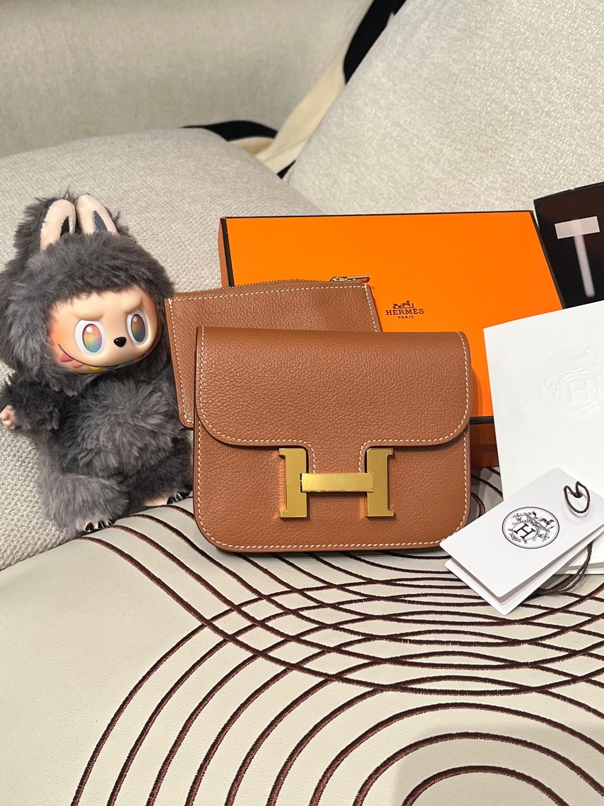 未使用品 Hermes Constance Slim Wallet Stamp Z Gold/Gold 100%Authentic, Unused未使用品✅收據✅Box