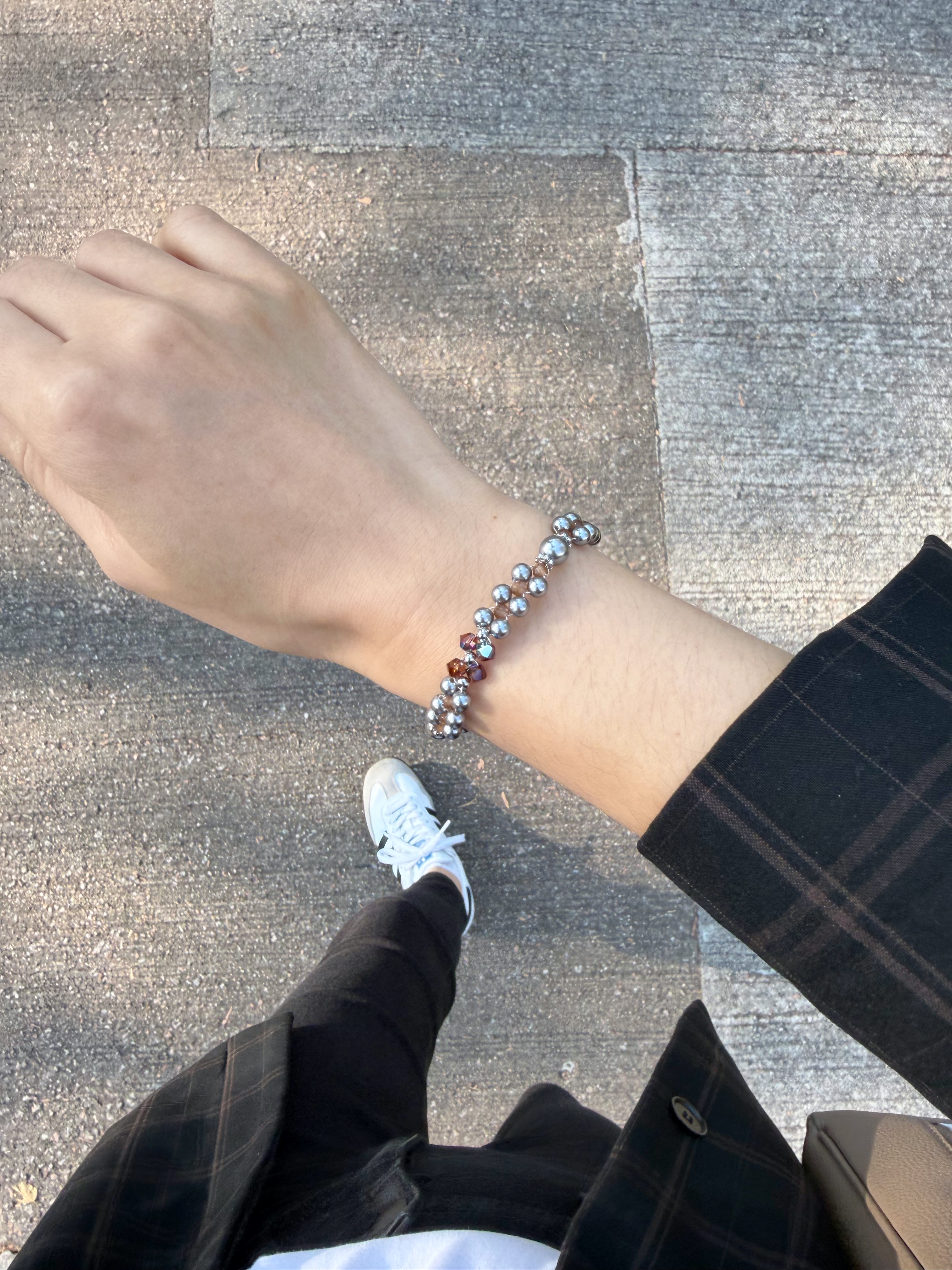 灰珍珠花織手鍊/棕色 