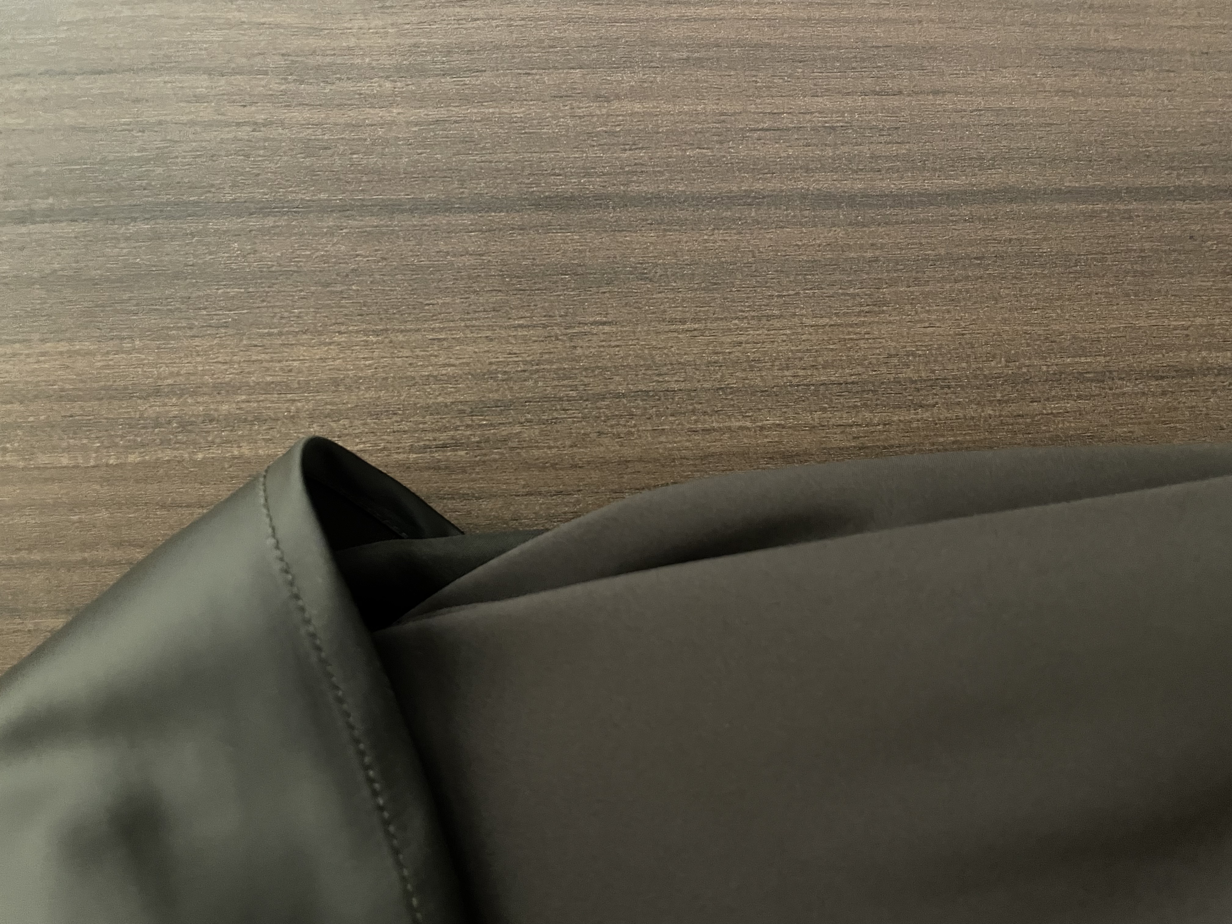 🍂 SLIM MERMAID SATIN SKIRT