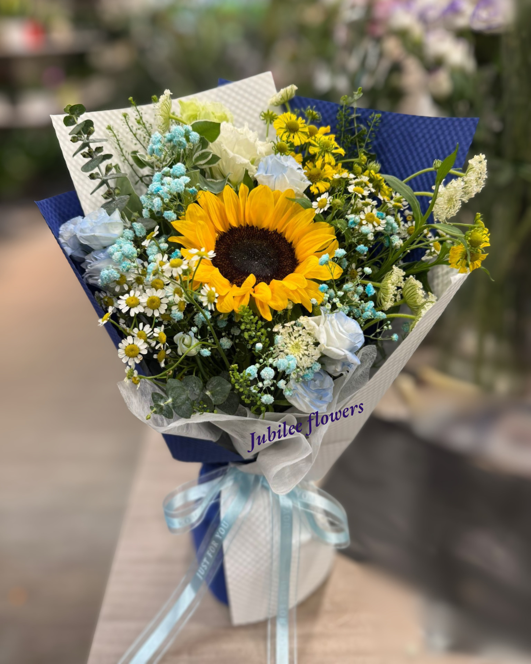 🌻向日葵 碎冰藍玫瑰花束