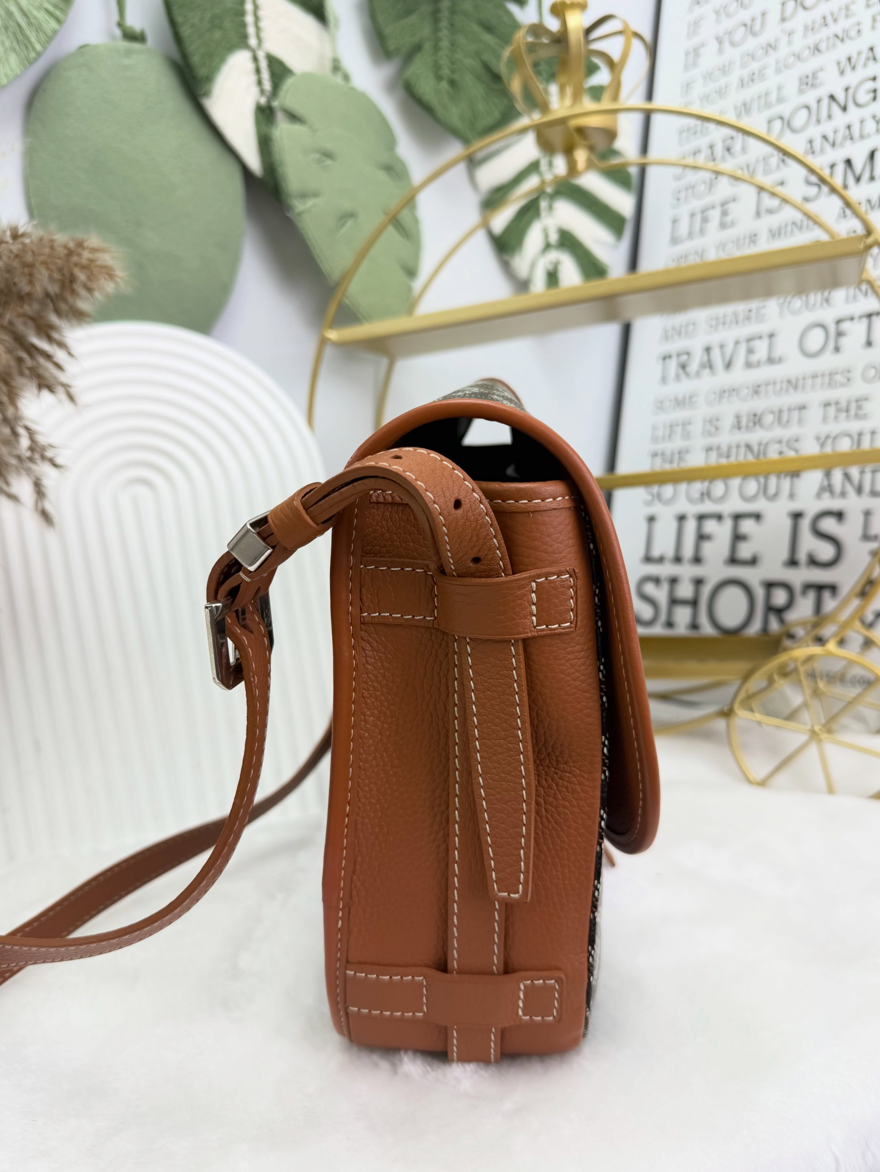 👜 PRE OWNED 🛍️郵差包mm size黑棕色🖤🤎