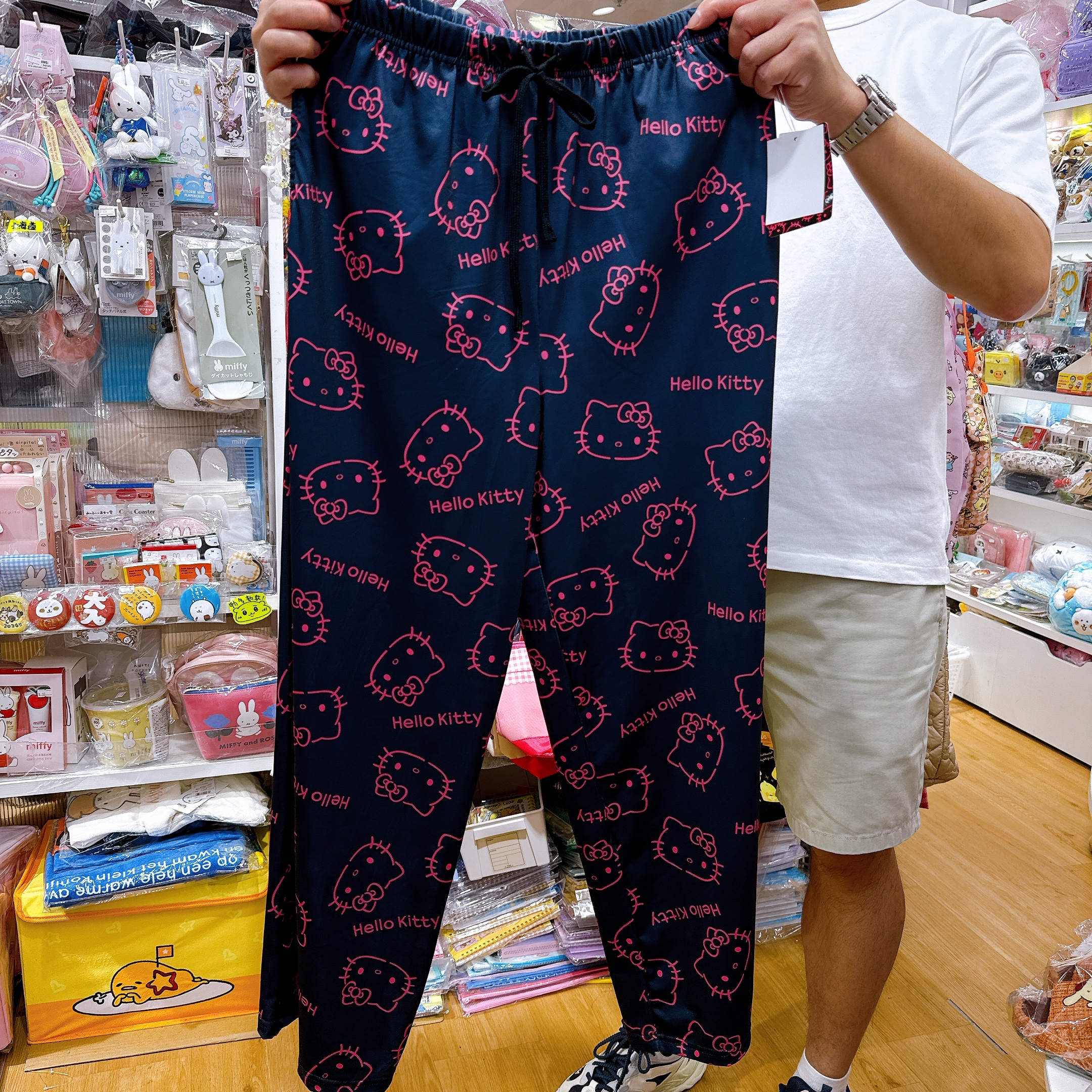 日本直送Hello Kitty彩虹兔Usahana 絲滑柔軟質地長褲
