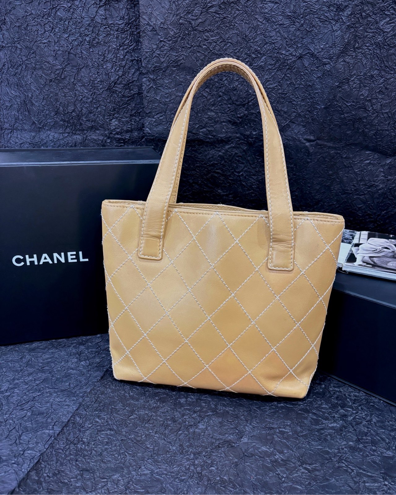 【預訂貨品】Chanel 牛皮外縫線薇薇安