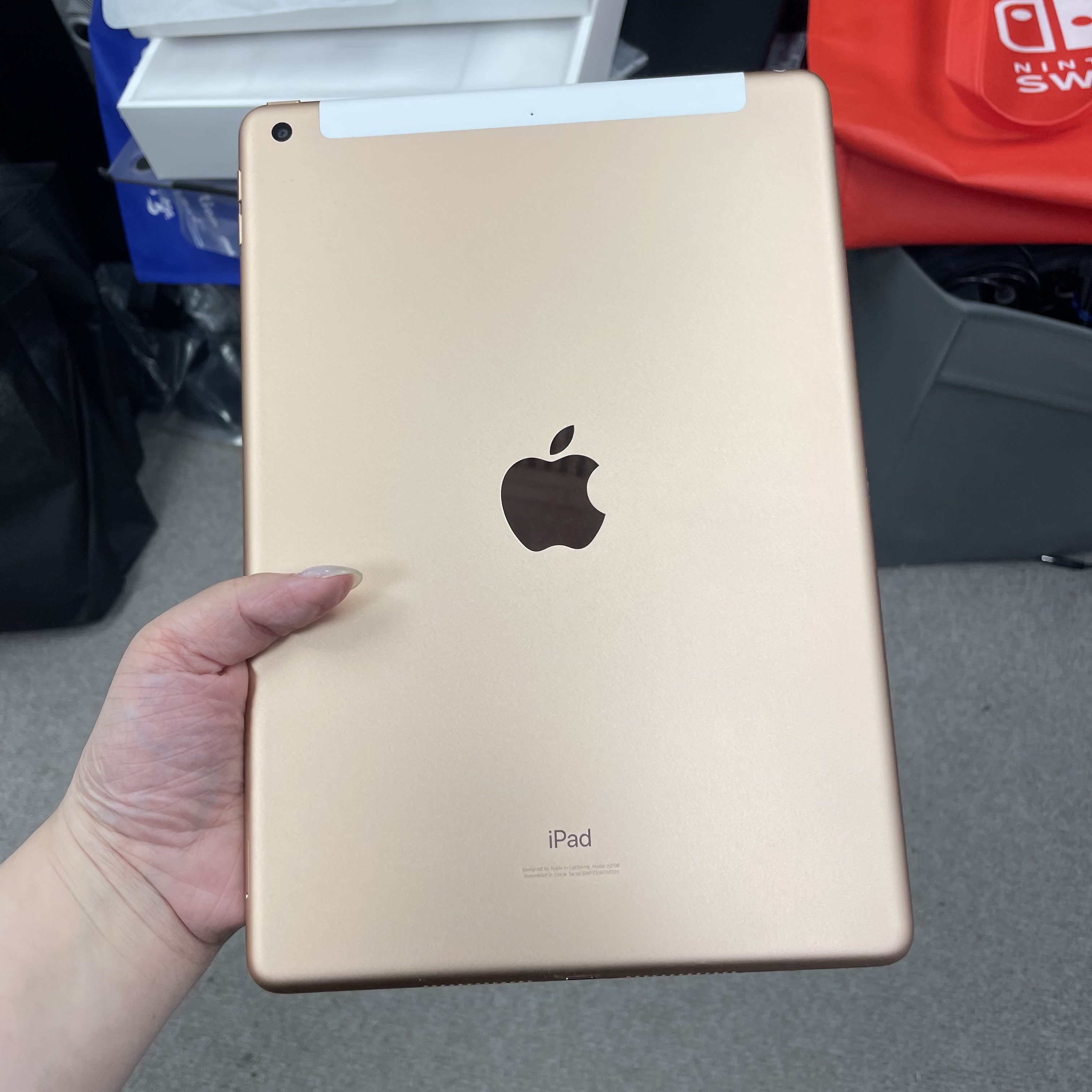 *401691 iPad 7 超靚機 128GB 插卡版 粉色 pink