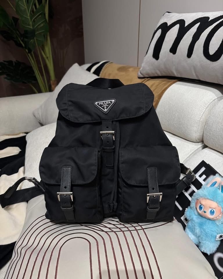 Prada Nylon Backpack  100%Authentic, 98%New ✅dust bag