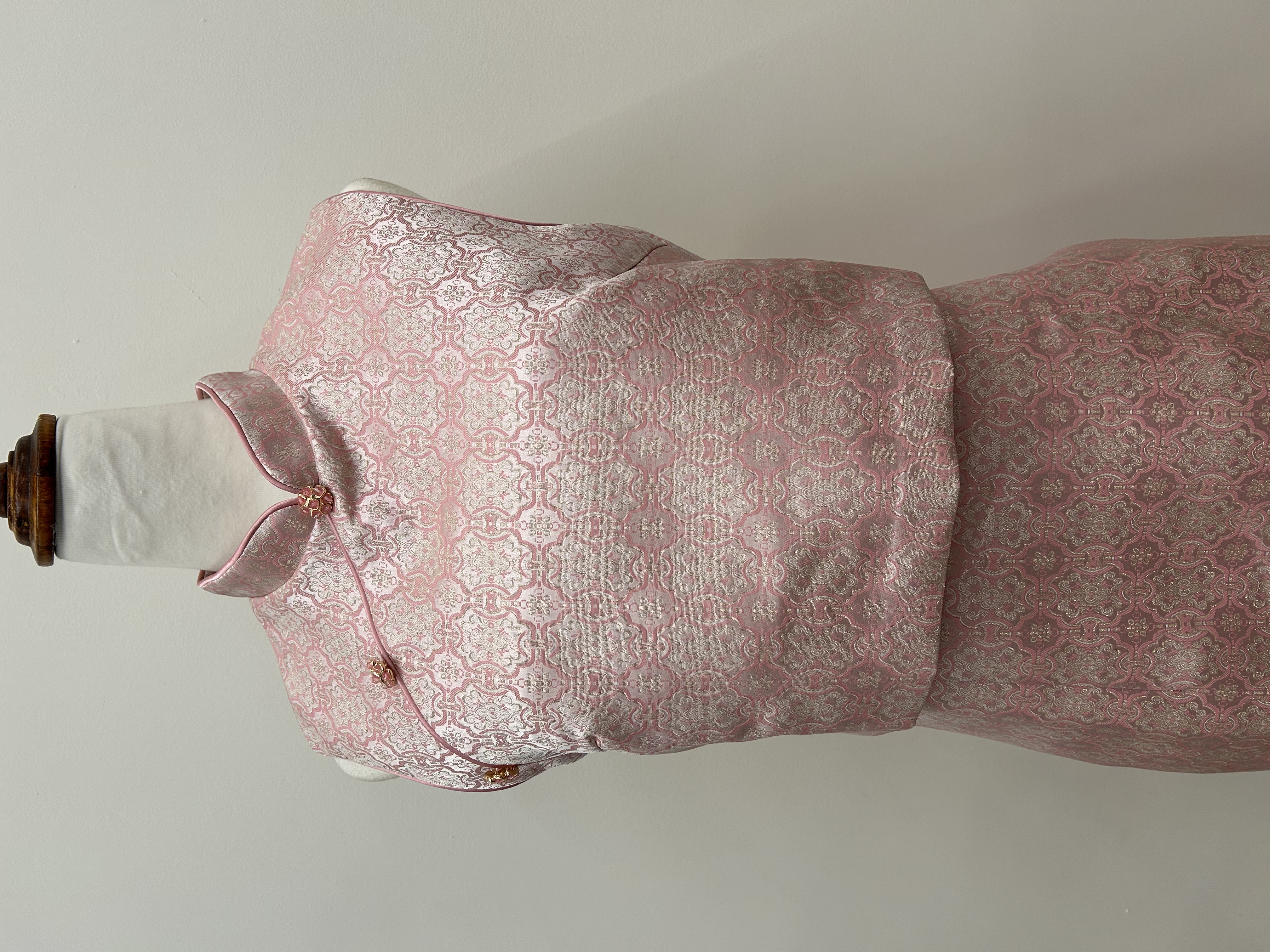 570.WB Retro Floral Sleeveless Qipao- Pink