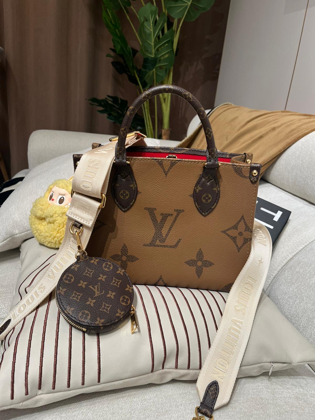 未使用品 Lv OnTheGo PM M46373 Monogram Reverse 100%Authentic, Unised ✅Coin purse ✅nfc✅dust bag ✅可調節肩帶✅box