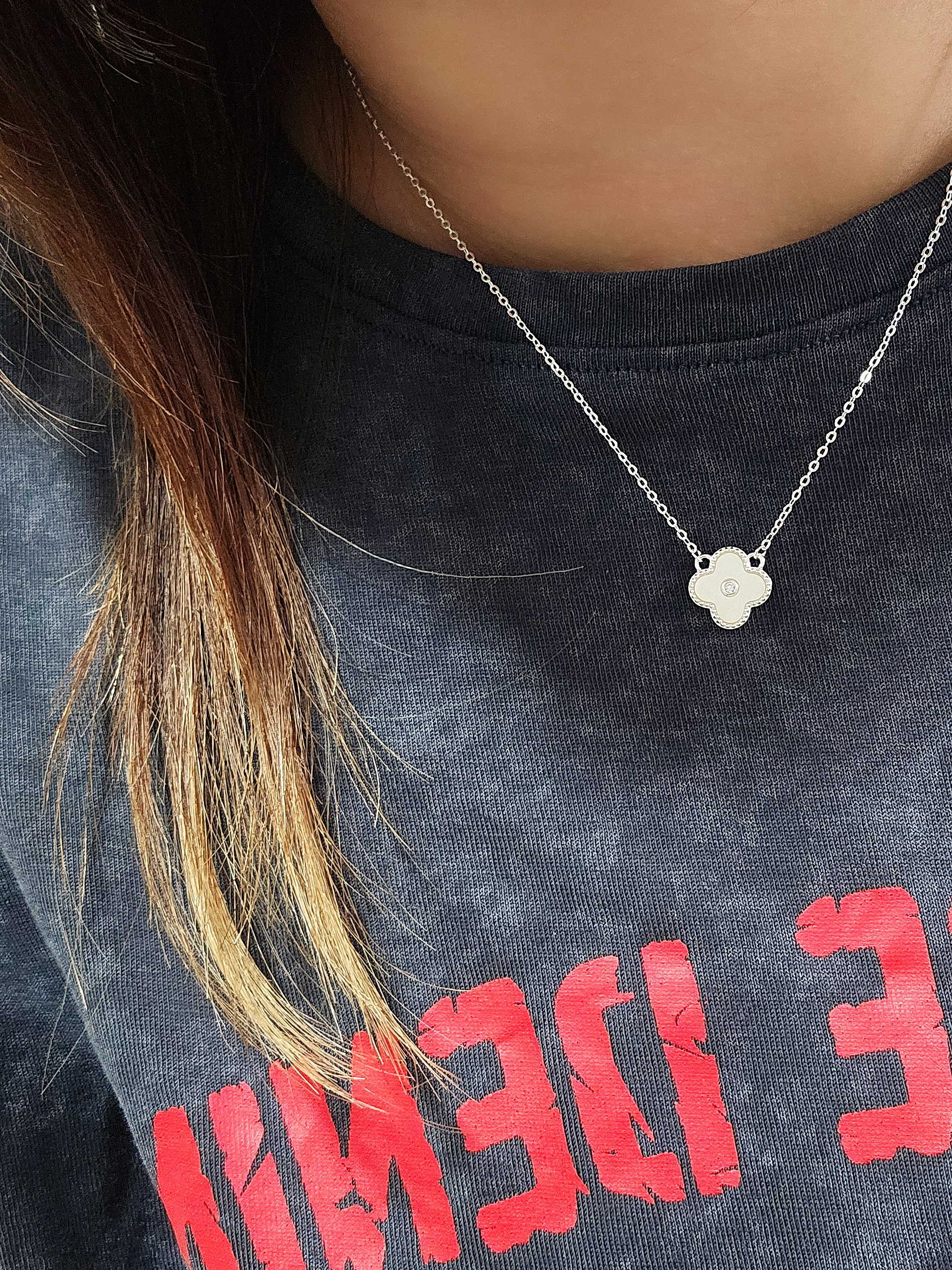 S925 - EN0118 Ivory Petal Necklace