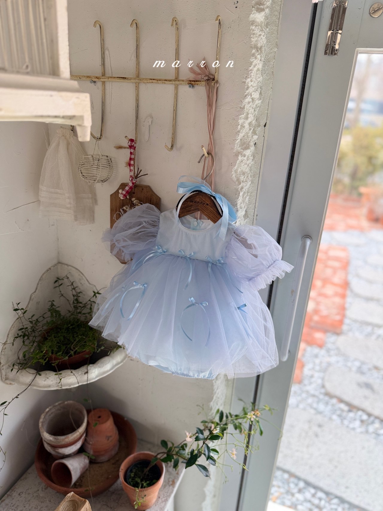 ☀️預訂 韓國直送☀️🇰🇷Marron兩色絲帶薄紗泡泡袖包屁裙