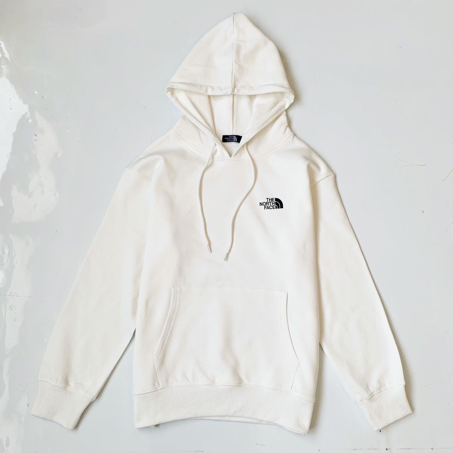 $158件。Tnf露營車連帽衛衣