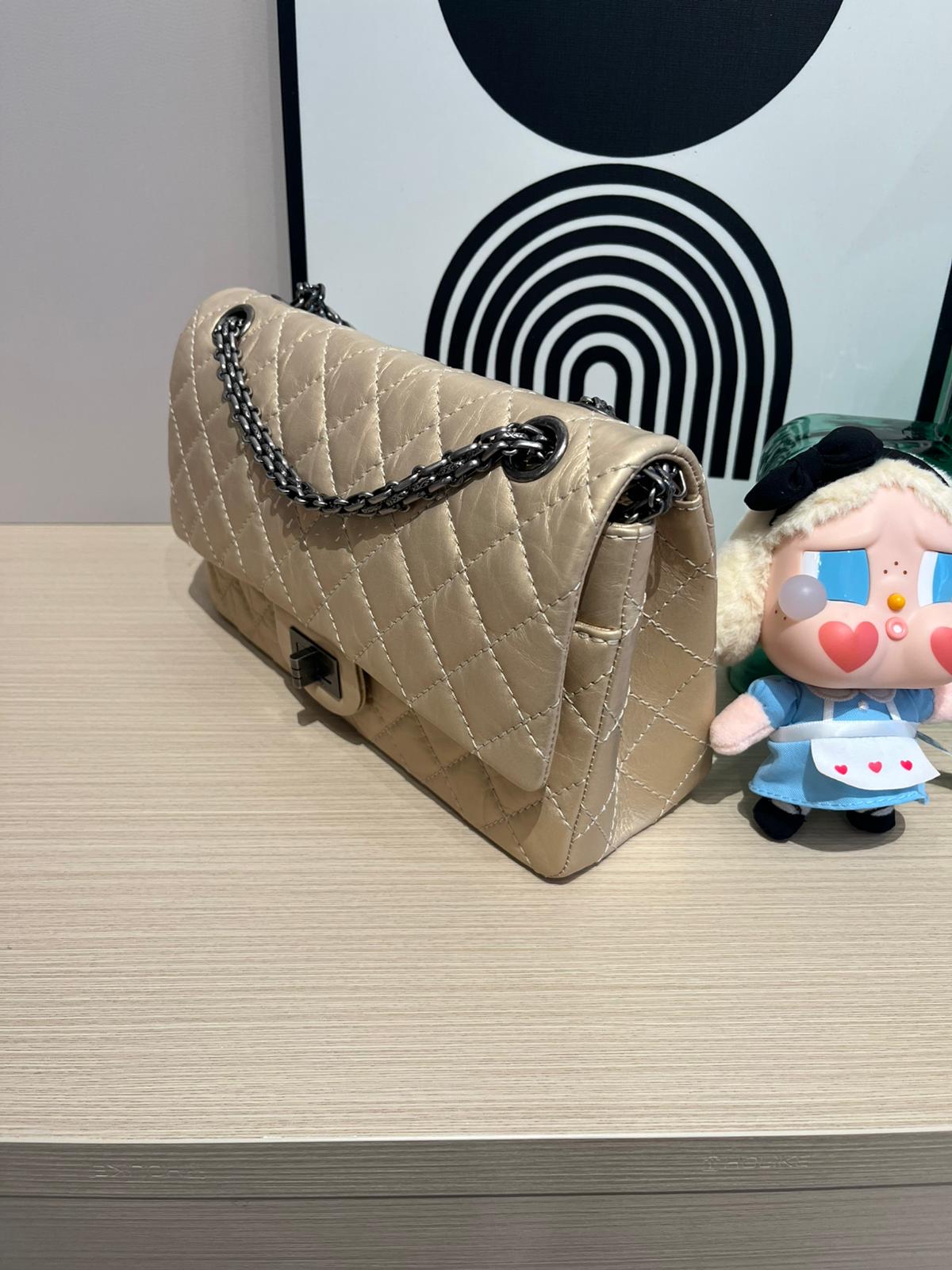 Chanel 2.55 flap bag classic calfskin 100%Authentic ,98%new ✅card✅dust bag✅box 