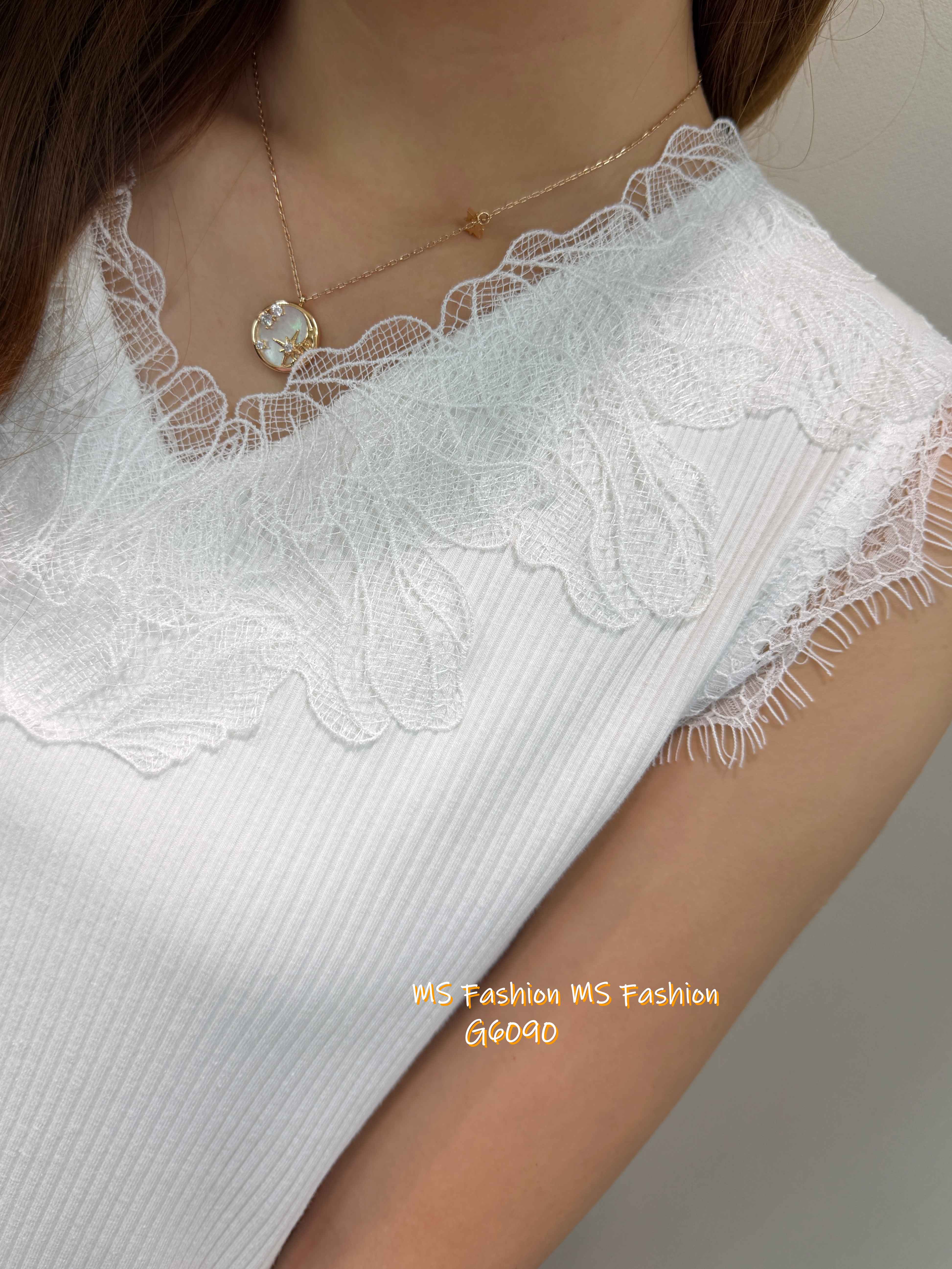 G6090 韓國🇰🇷V領lace背心