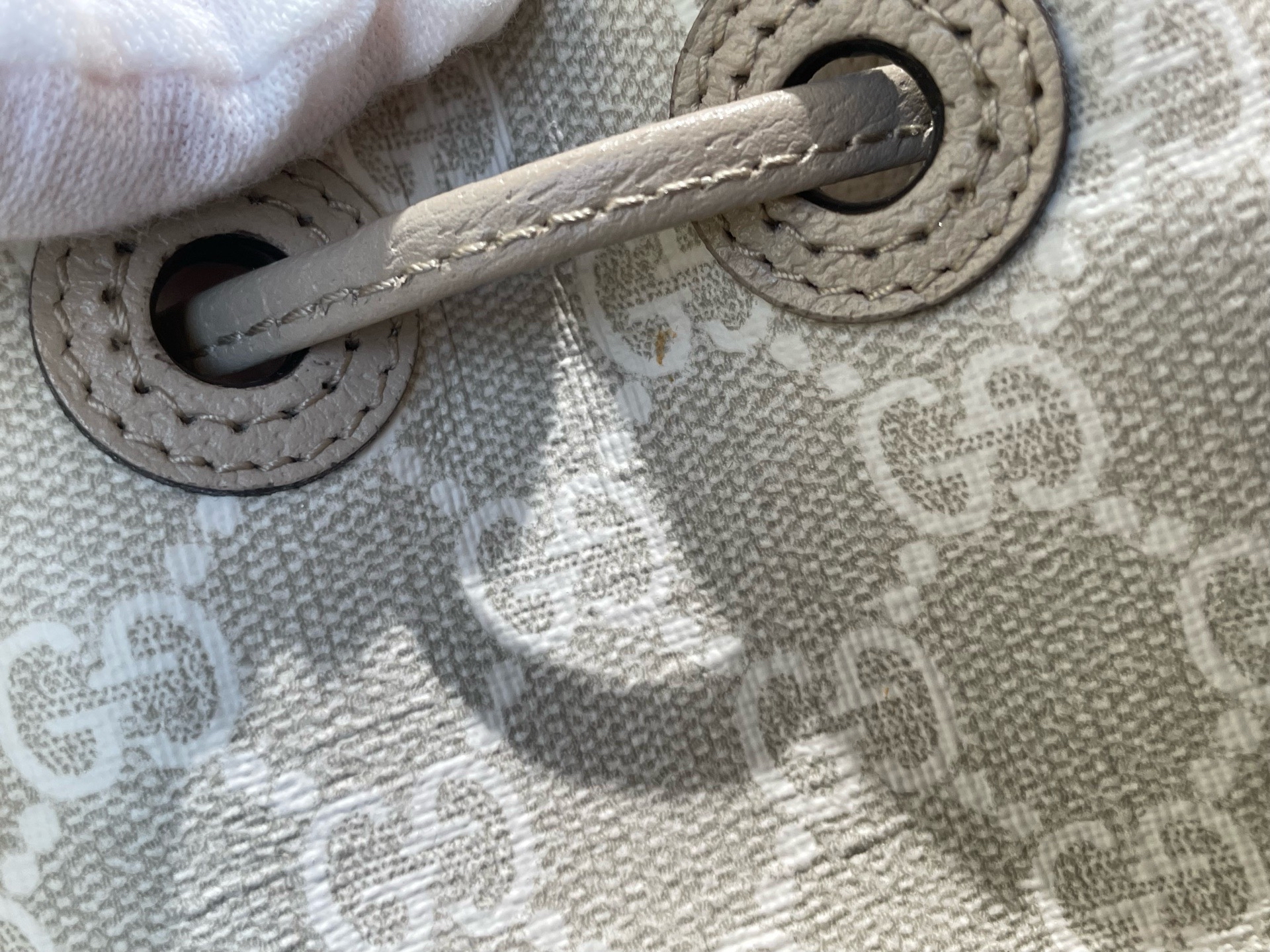 【預訂貨品】Gucci 燕麥色老花書包🎒