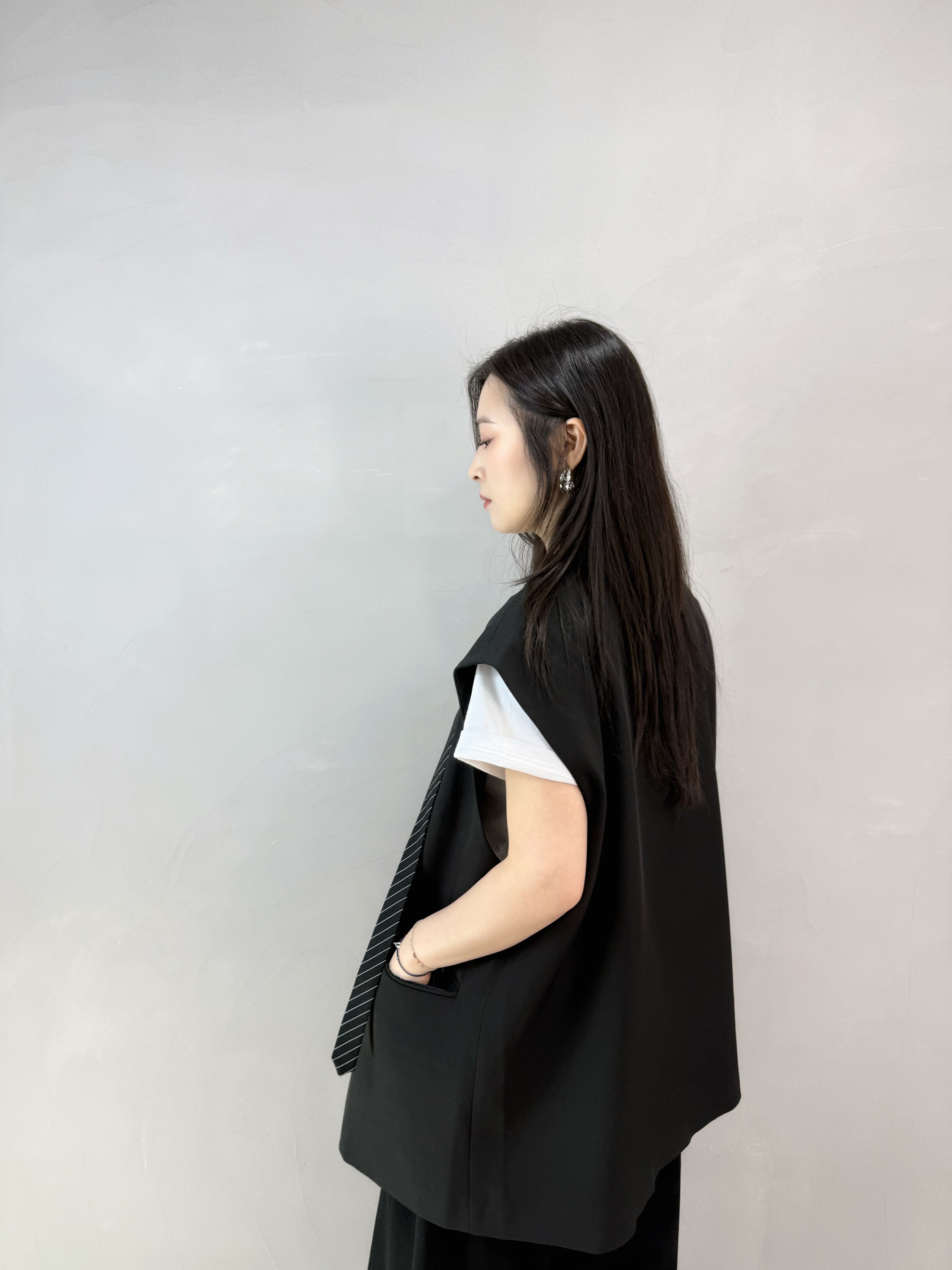 I70 領呔背心西裝褸