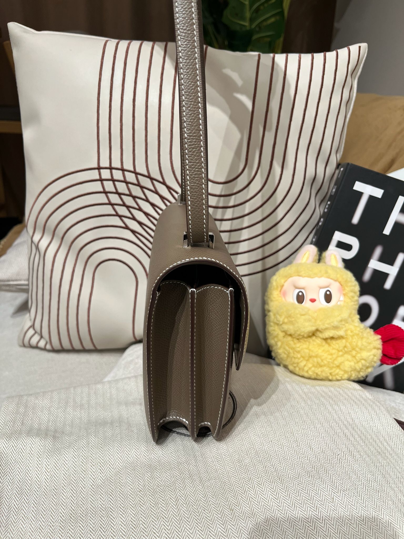 Hermes Constance 19 Mini Stamp Y 100%Authentic, 98%New ✅Dust bag ✅Box