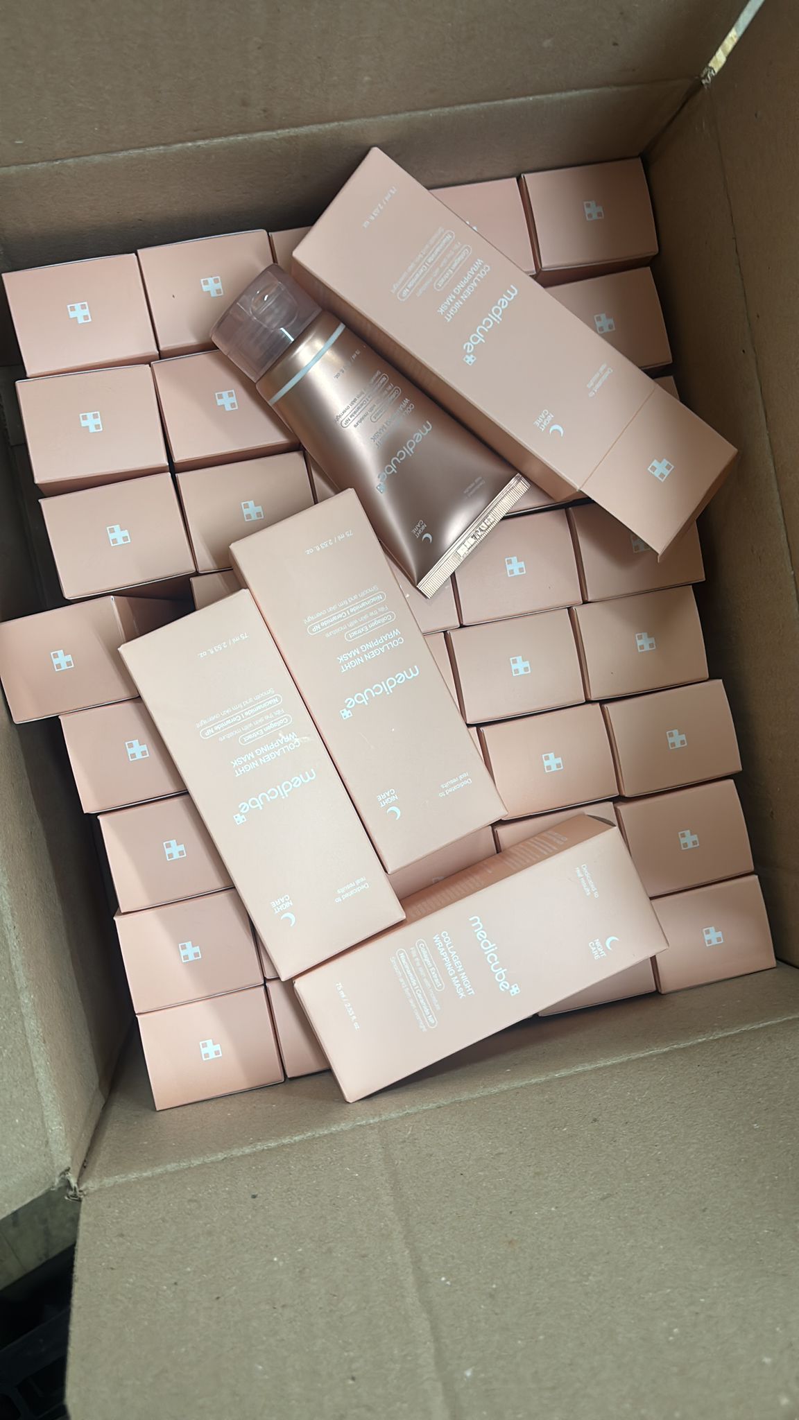 Medicube 三重膠原水凝面膜 75ml