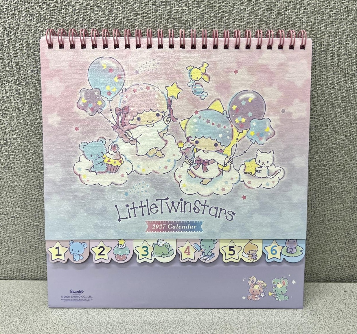 🇭🇰港版Sanrio 2027年座枱月曆