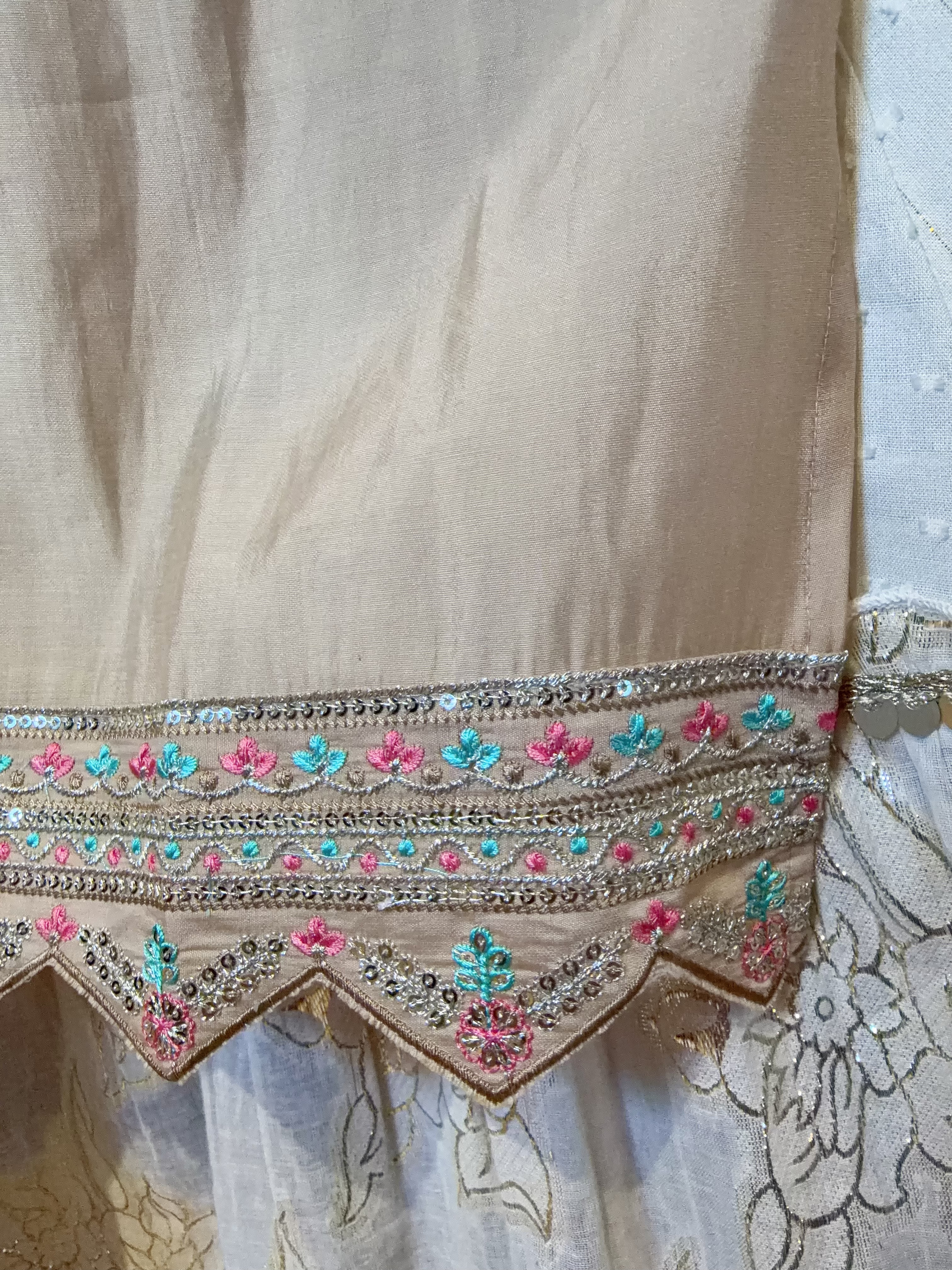 Oat Champagne Gold Trangular Edge Kurta 42" #1429