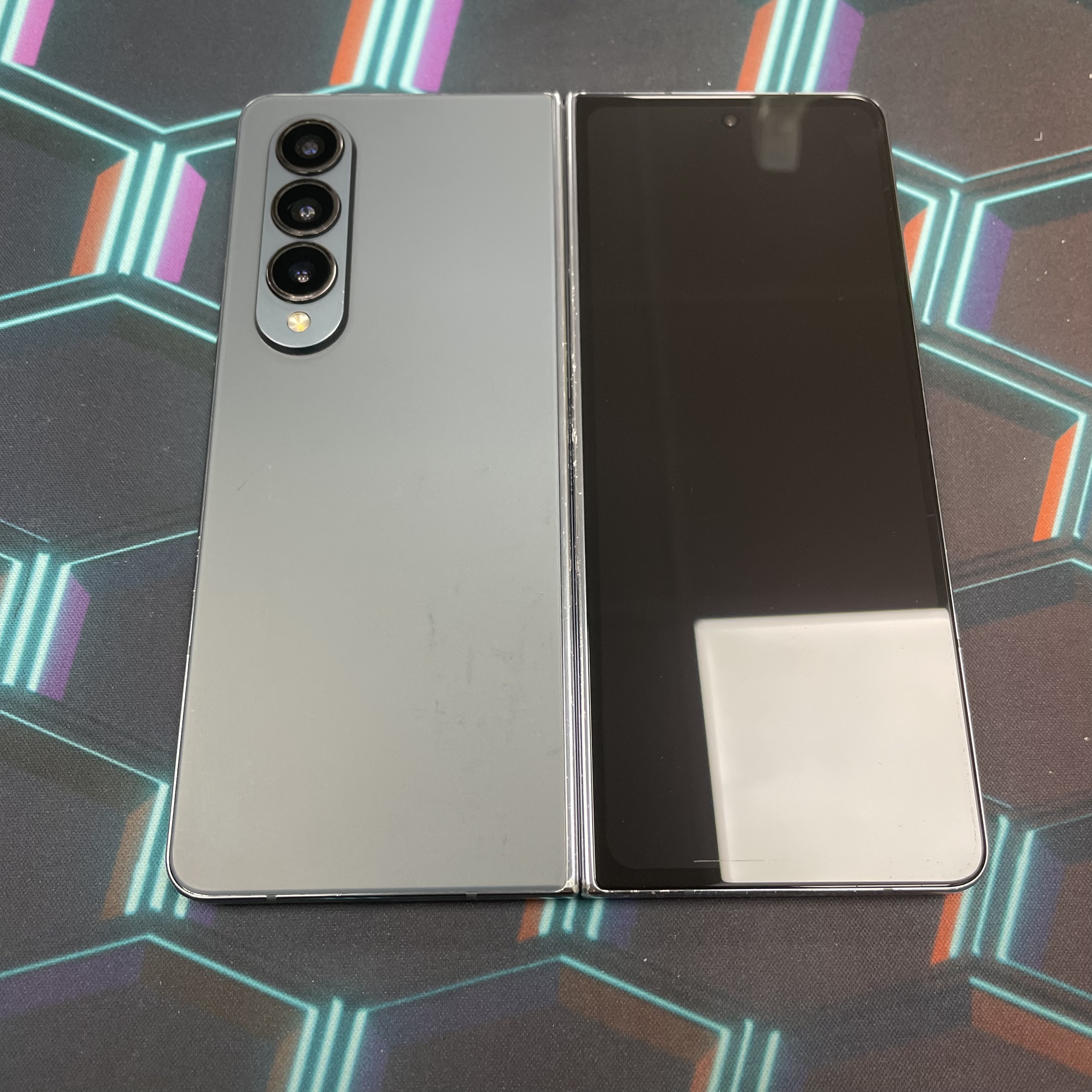 *6236 Galaxy Z Fold 4 靚機 12+256GB 黑色 black