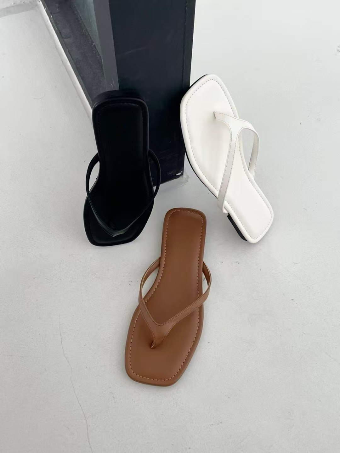 26SS/ 1CM FLIP-FLOPS