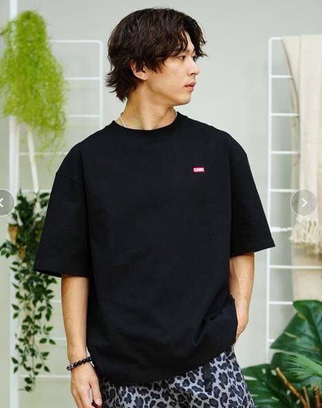 $105件。2件起$95件。3色選擇/Chums Archive Design前刺繡短袖