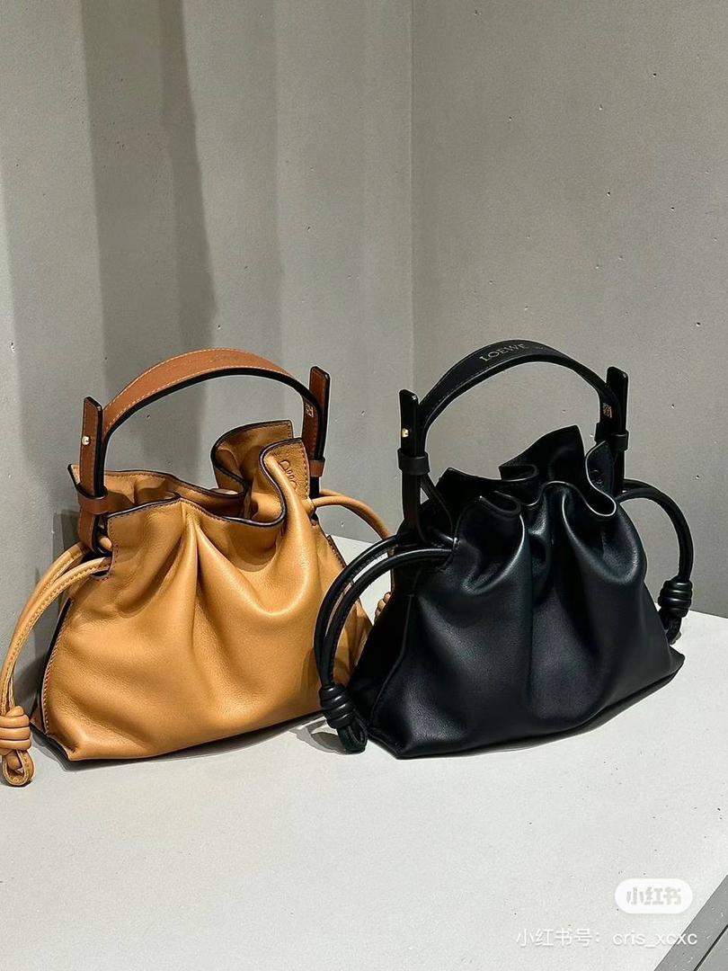 Loewe 罗意威 Flamenco Nano 纳帕小牛皮手提包