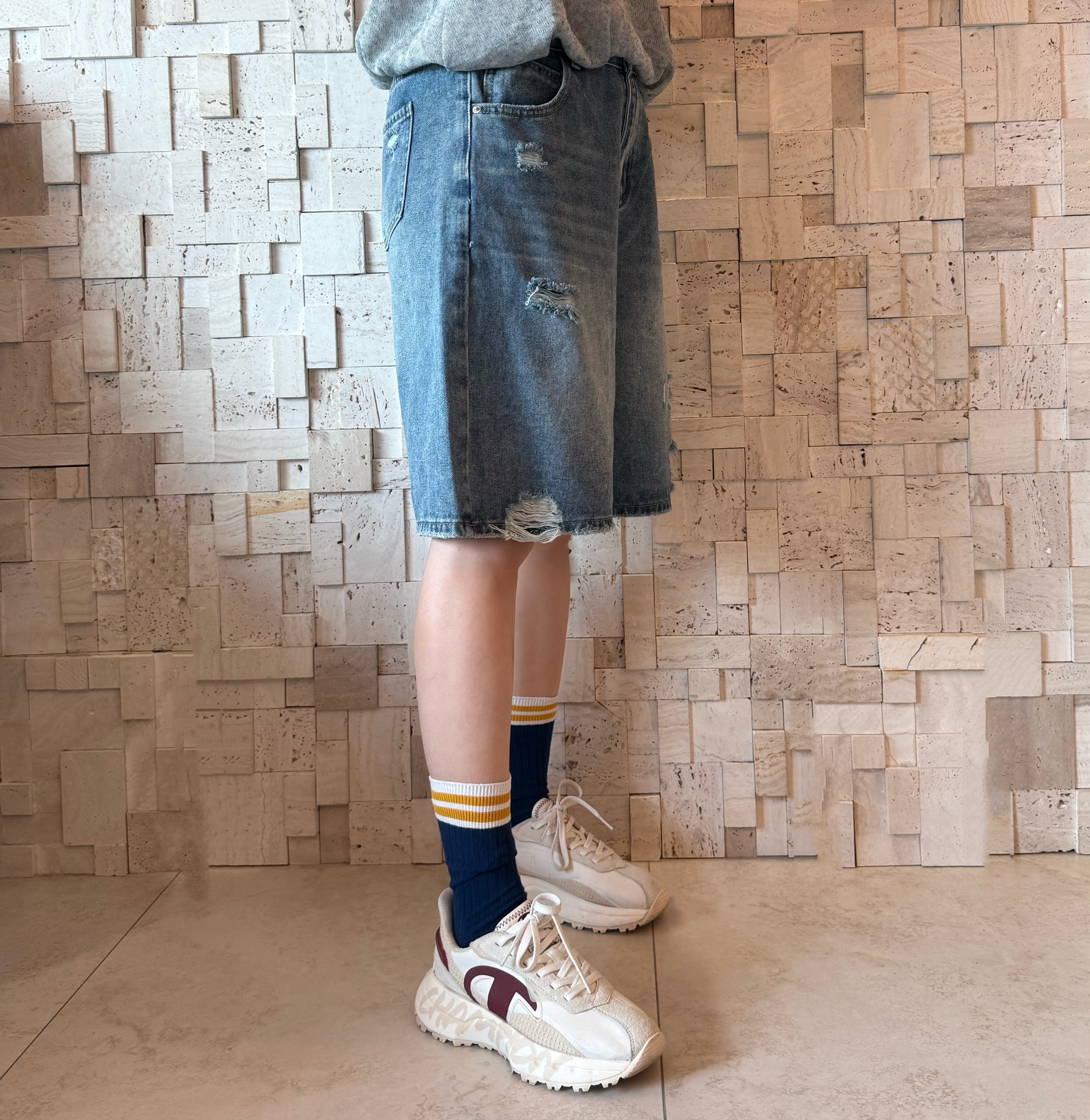 B00566 洗水破洞牛仔短褲💥