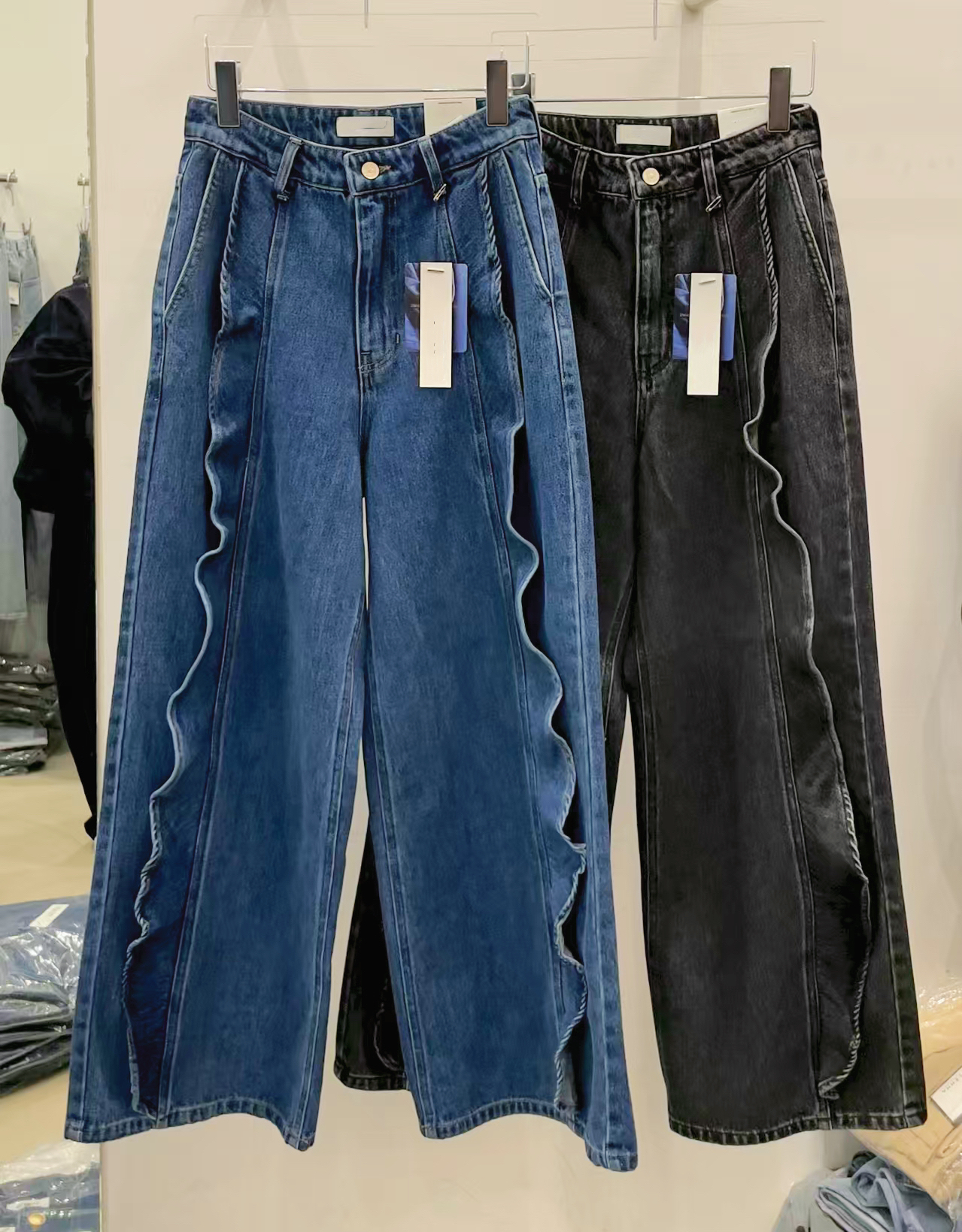 Stylish ruffle wide jeans 