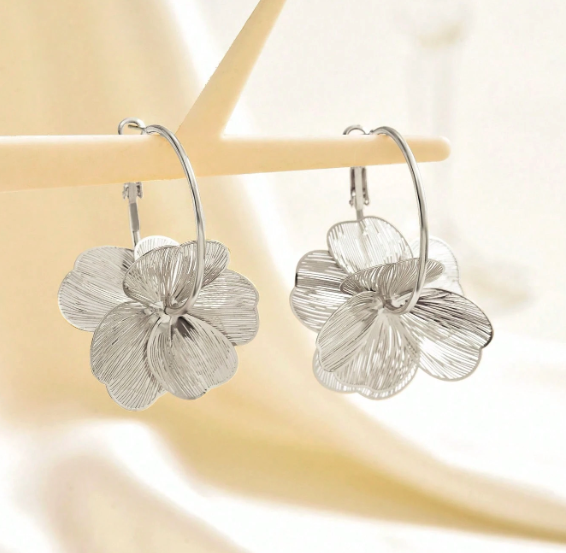 Petal Gleam Hoop Earrings