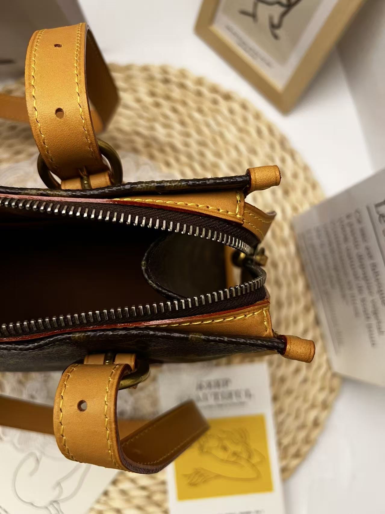 LV Monogram Popincourt Haut Bag （金球）