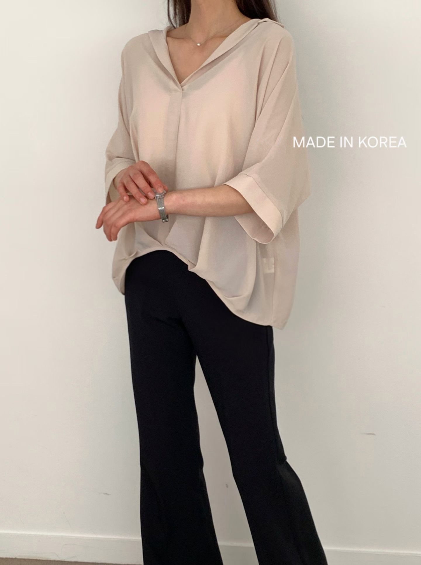 G6272 韓國🇰🇷V領淨色top