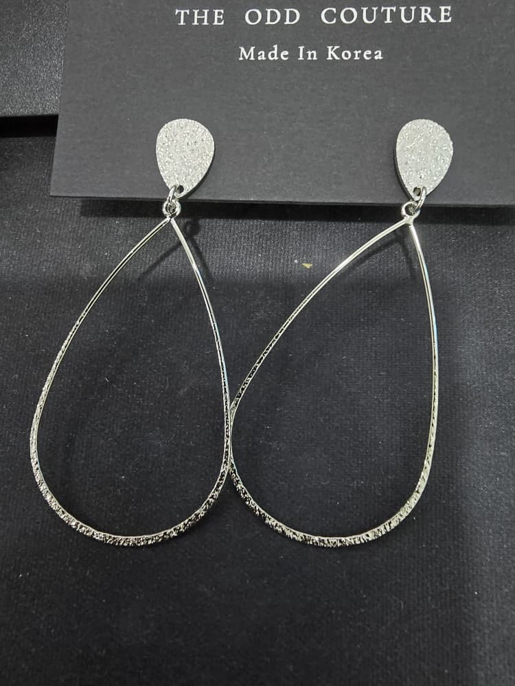 Glissade Stud Earrings