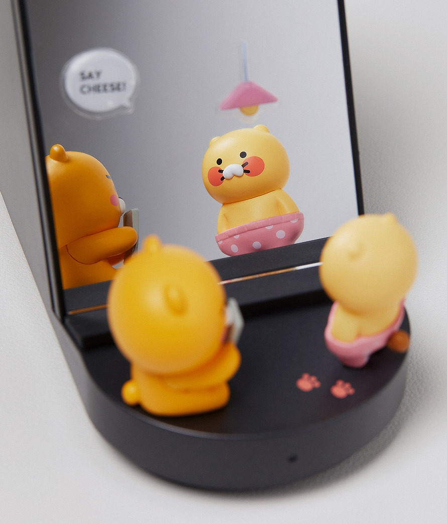 Ryan & 春植 三合一 旋轉無線充電座