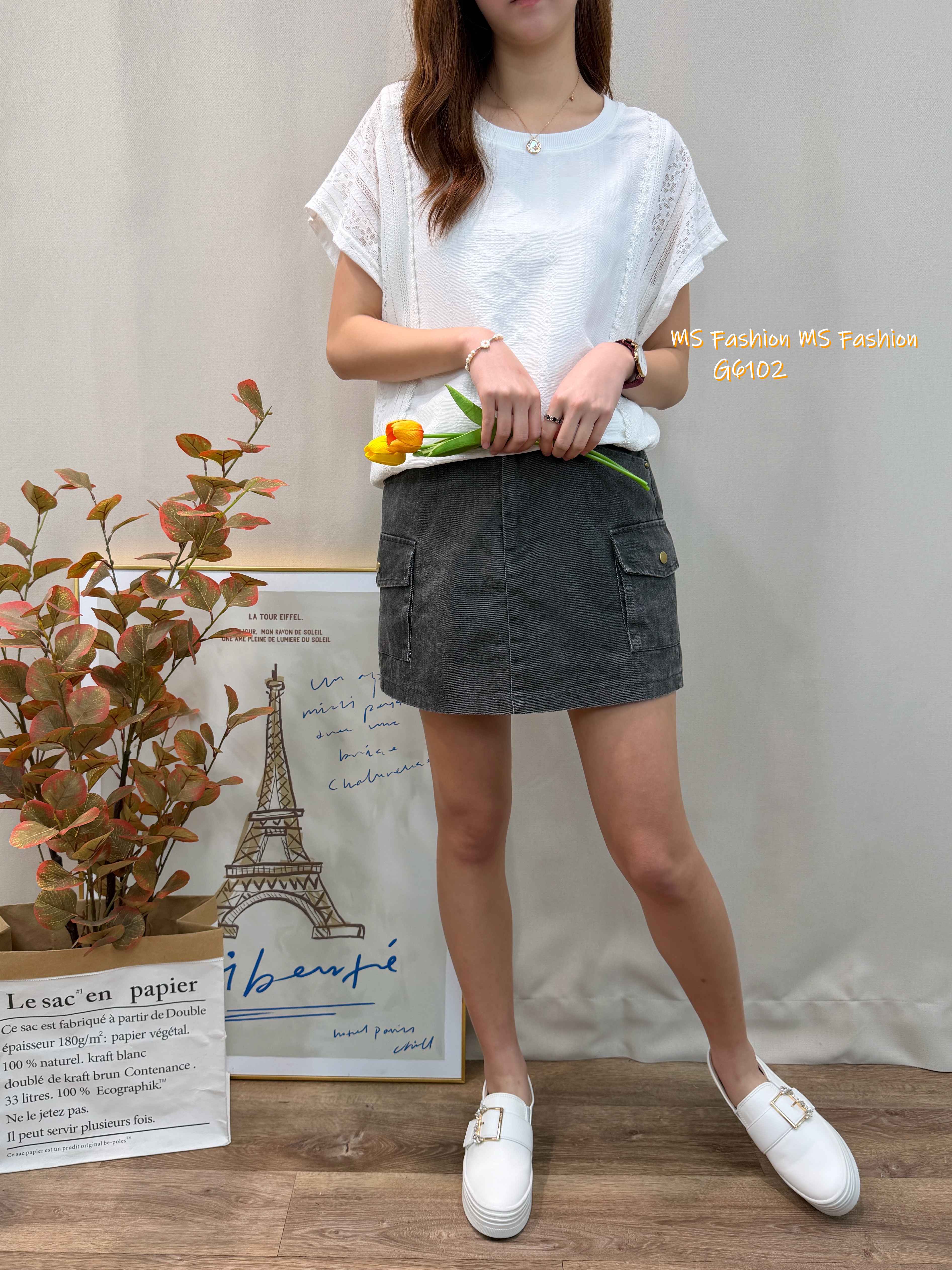 G6102 韓國🇰🇷暗紋淨色通花top