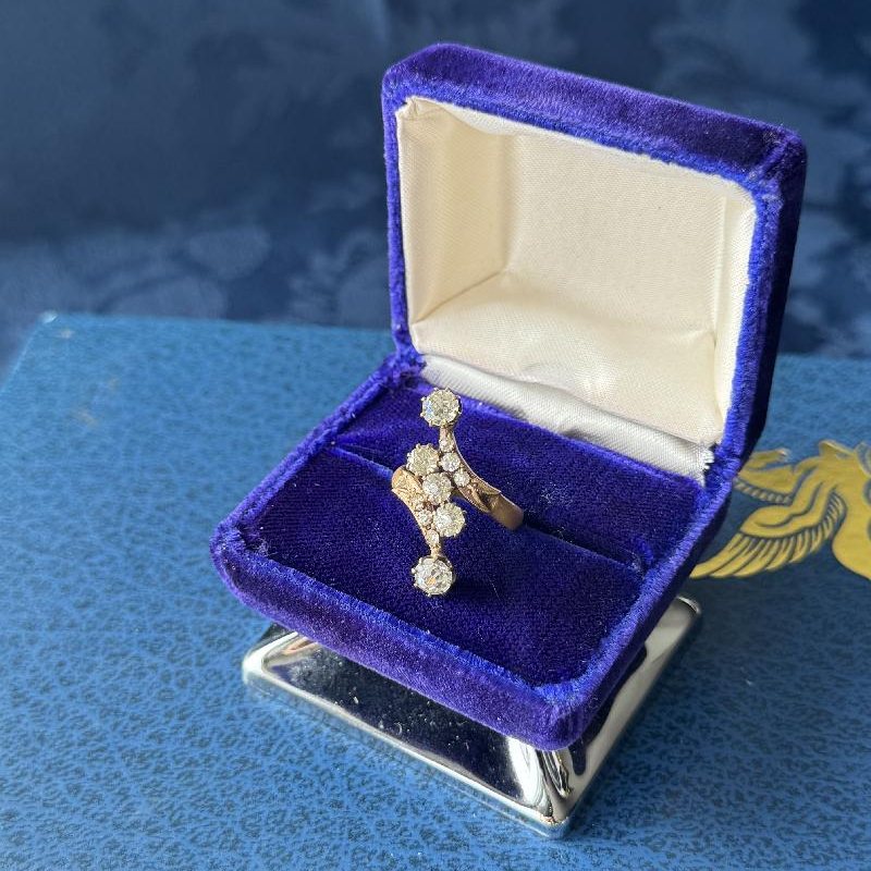 Rare - Art Deco Revival Style Vintage Czechoslovakian Rhinestone Ring - HK size 12-13(B113)