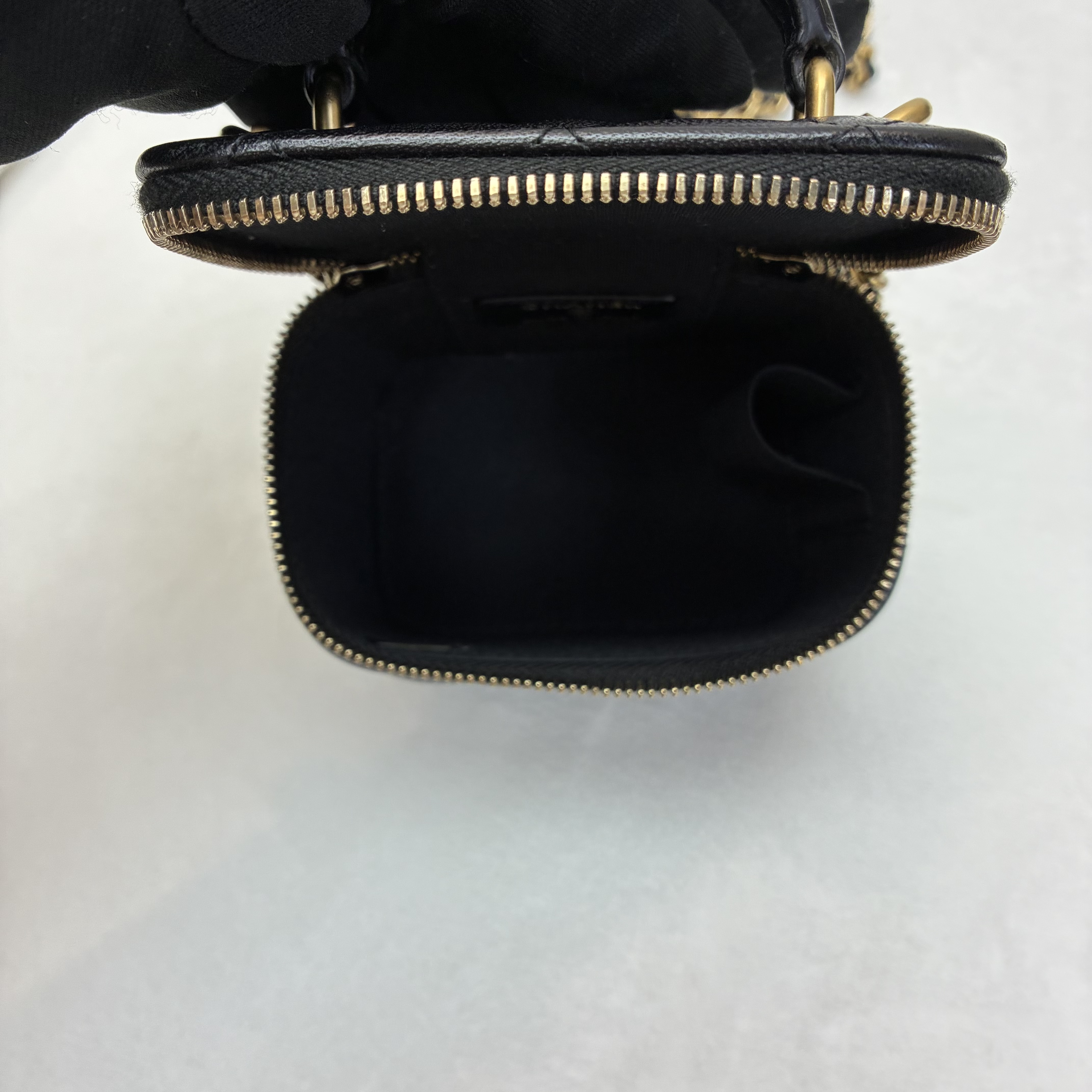 Chanel Vanity Case 黑色羊皮小廢包
