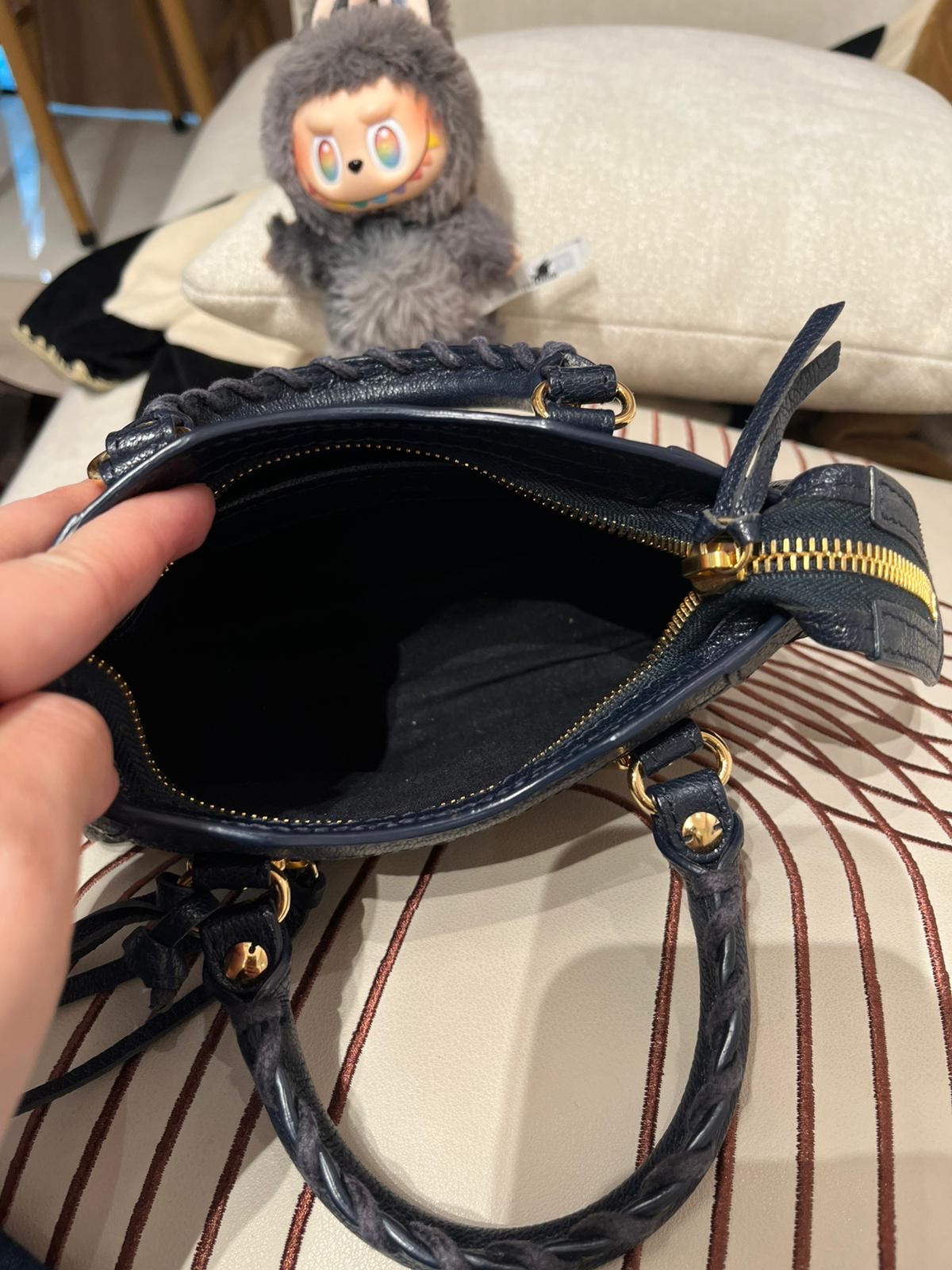 BALENCIAGA Nano City bag 100%Authentic, 98%New ✅mirror ✅Dust bag
