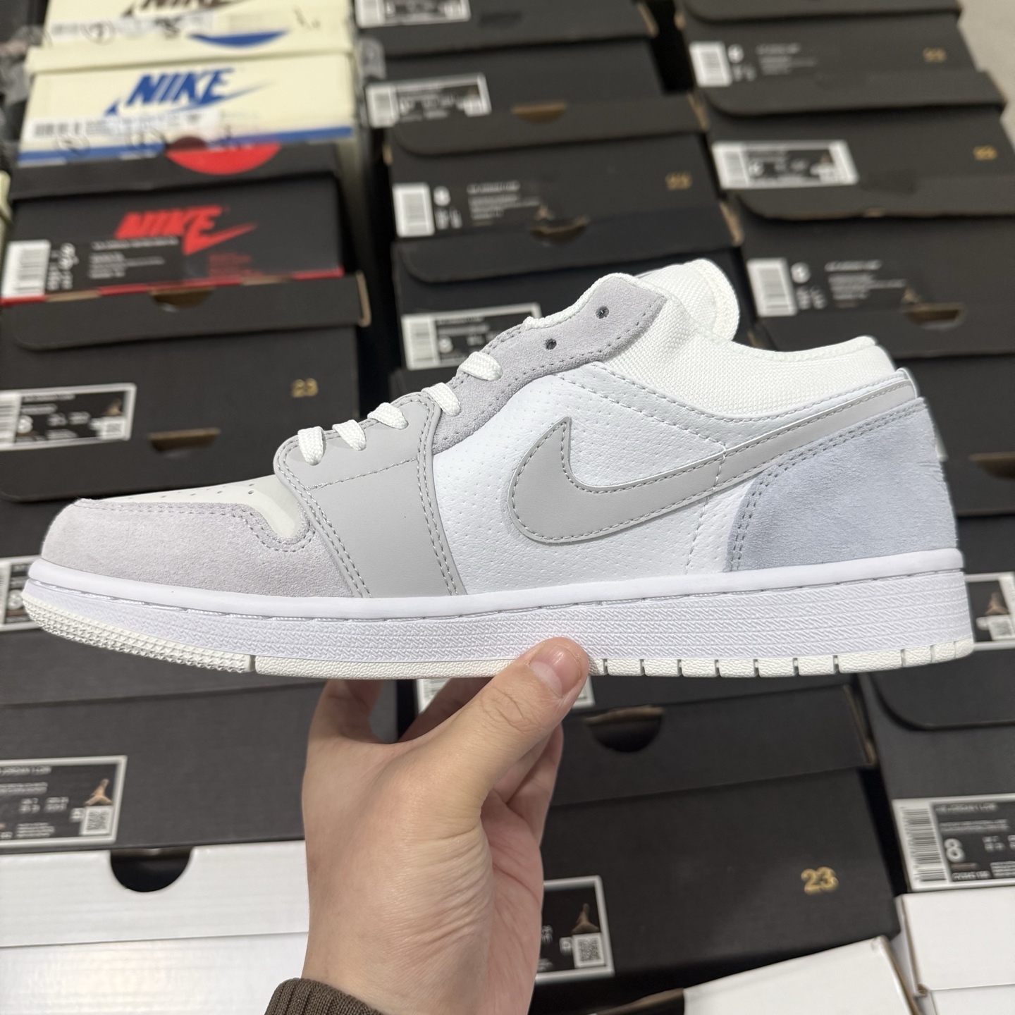 Nike Air Jordan 1 Low 'Paris' CV3043-100
