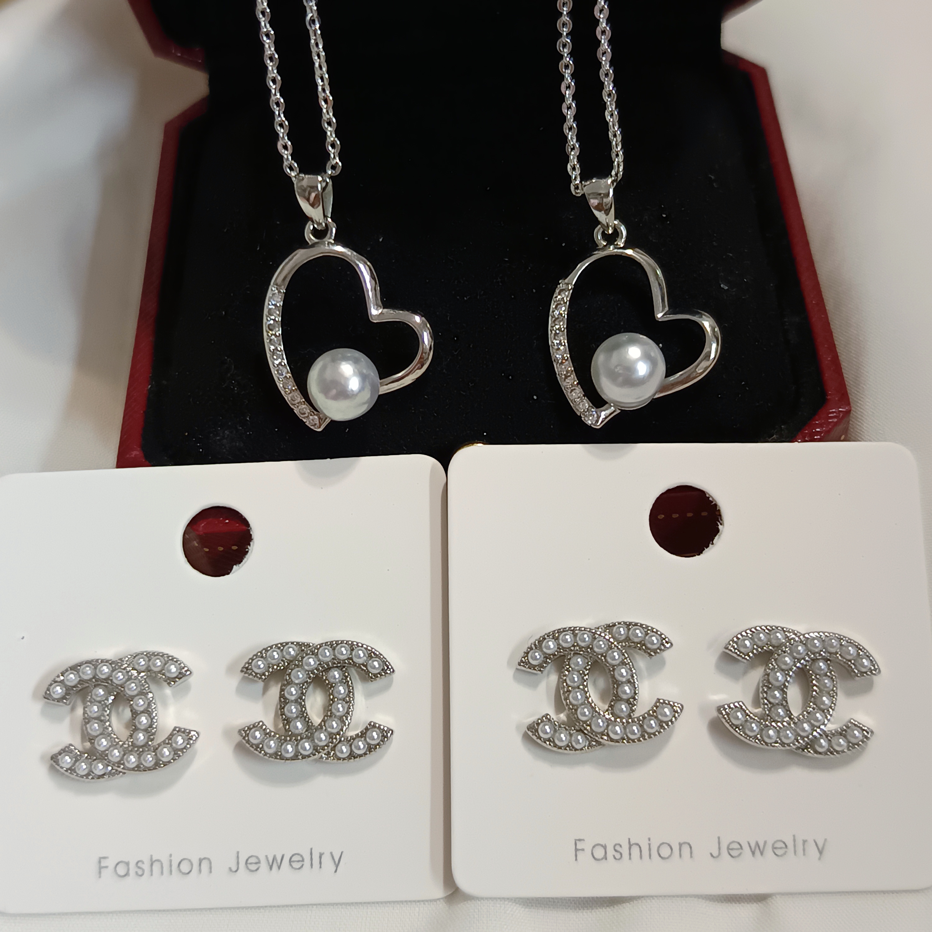 🎉年末虧本清倉‼️日本真多麻海水珍珠吊墜+小香風耳釘2件套A