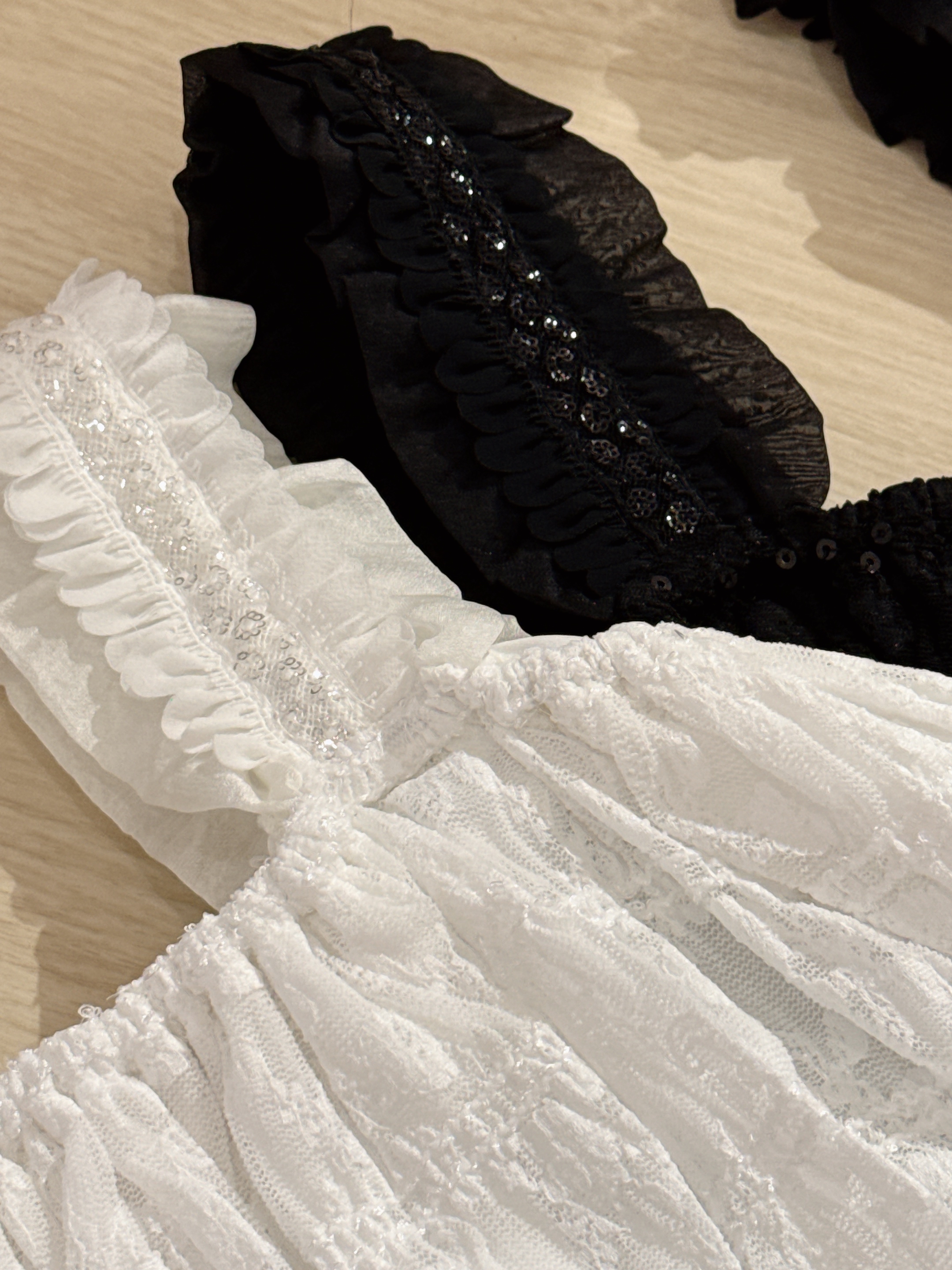 #HANNA-made# Lumière Smocked Lace vest