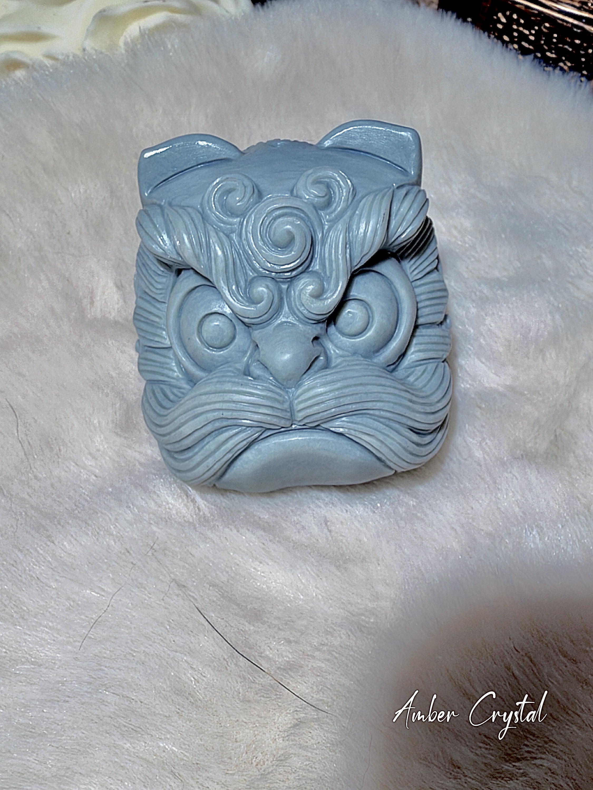 阿拉善精工彩雕醒獅