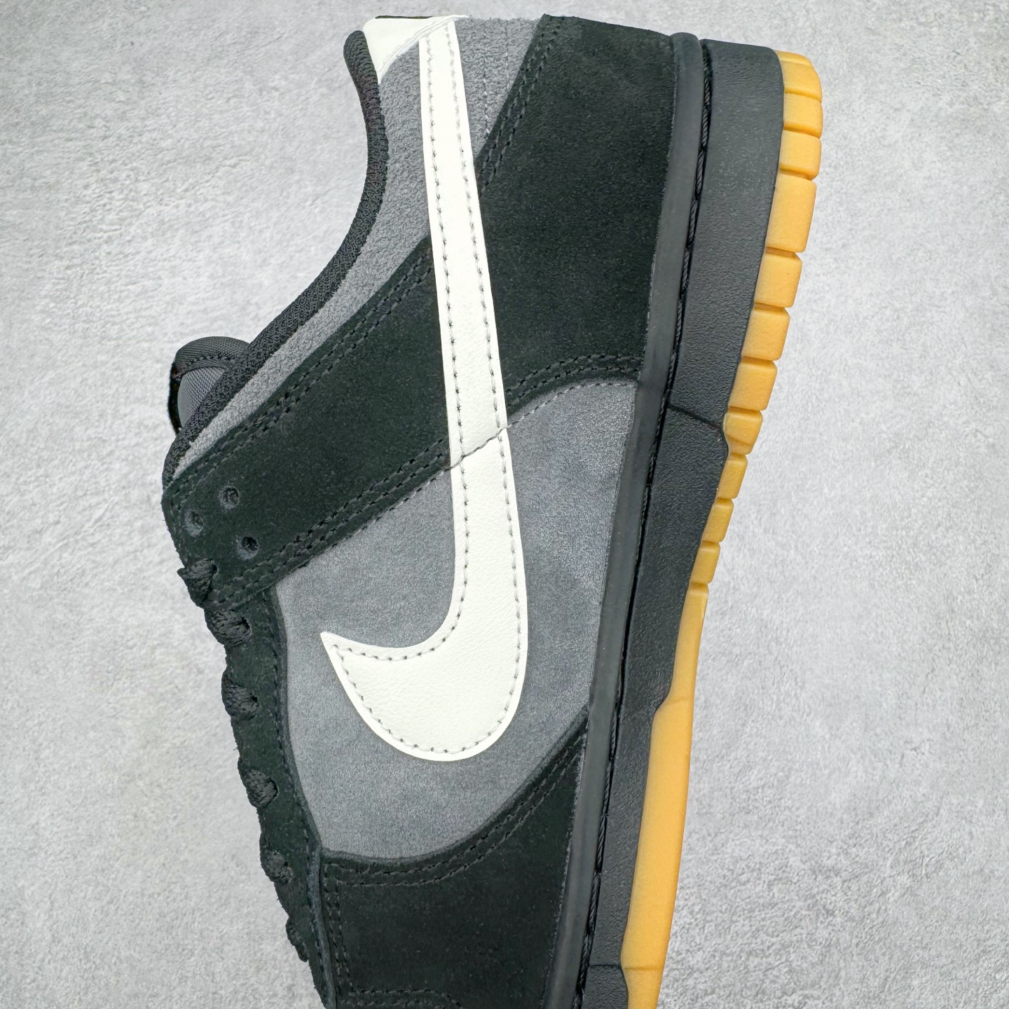 Nike Dunk Low SE HQ1931-001